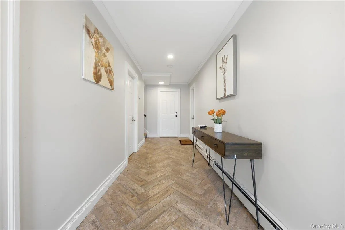 4024 Monticello Avenue, New York, NY, 3 Bedrooms Bedrooms, 6 Rooms Rooms,1 BathroomBathrooms,Residential Lease,For Rent,Monticello,0,1040320 4024 Monticello Avenue, New York, NY, 3 Bedrooms Bedrooms, 6 Rooms Rooms,1 BathroomBathrooms,Residential Lease,For Rent,Monticello,0,1040320