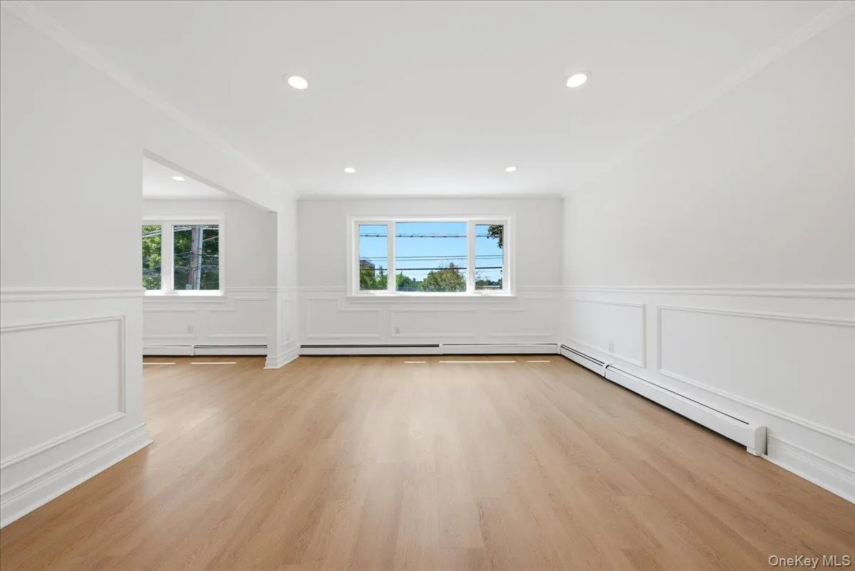 4024 Monticello Avenue, New York, NY, 3 Bedrooms Bedrooms, 6 Rooms Rooms,1 BathroomBathrooms,Residential Lease,For Rent,Monticello,0,1040320 4024 Monticello Avenue, New York, NY, 3 Bedrooms Bedrooms, 6 Rooms Rooms,1 BathroomBathrooms,Residential Lease,For Rent,Monticello,0,1040320