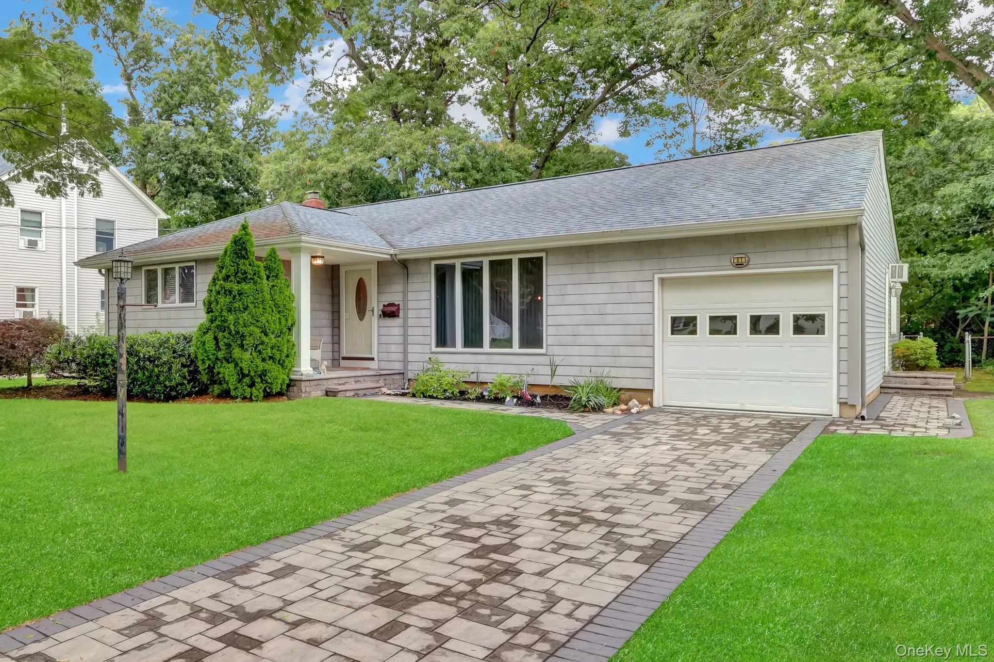 61 Gridley Street, Islip, NY, 3 Bedrooms Bedrooms, 7 Rooms Rooms,1 BathroomBathrooms,Residential,For Rent,Gridley,0,1040321 61 Gridley Street, Islip, NY, 3 Bedrooms Bedrooms, 7 Rooms Rooms,1 BathroomBathrooms,Residential,For Rent,Gridley,0,1040321