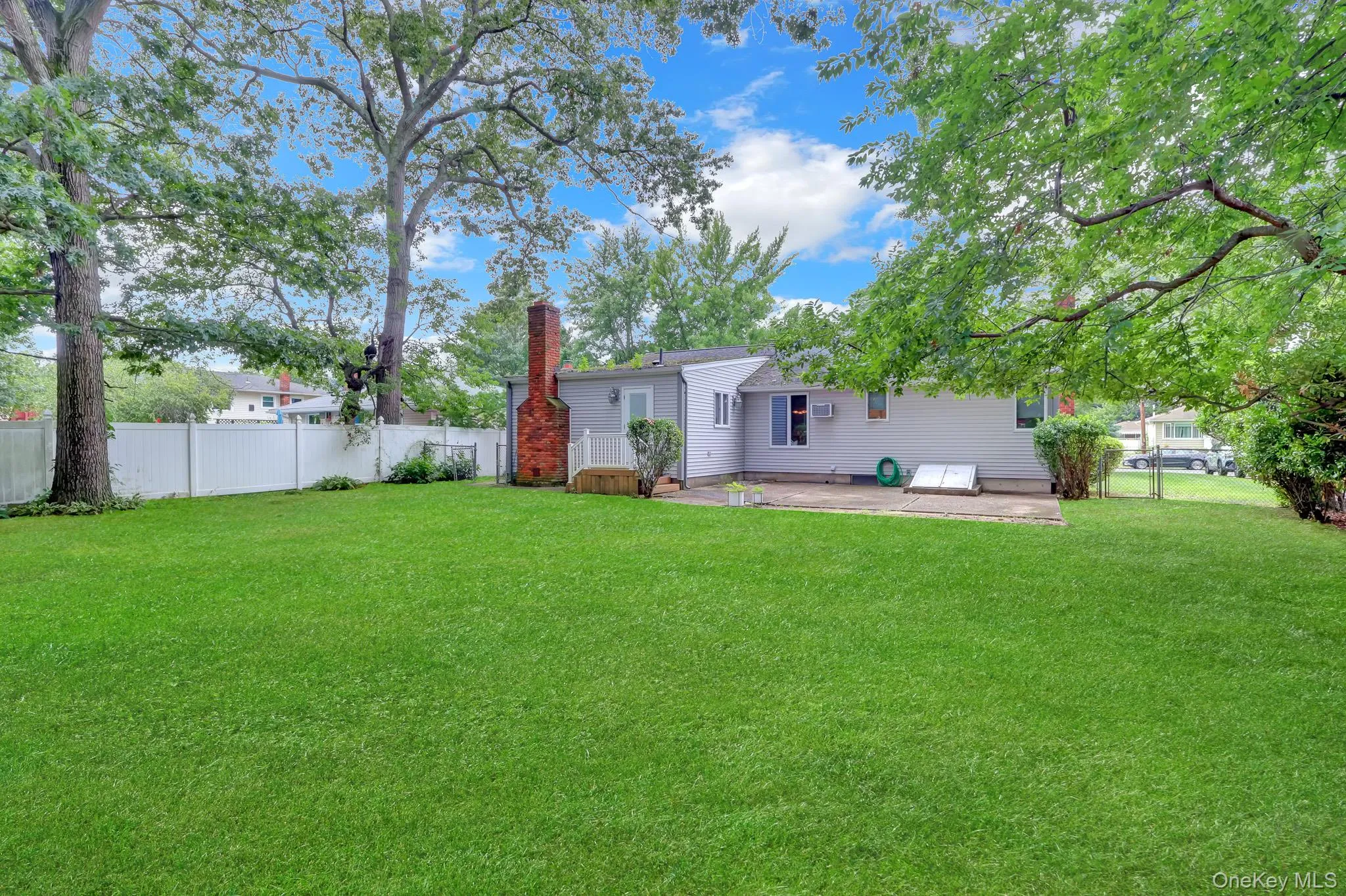 61 Gridley Street, Islip, NY, 3 Bedrooms Bedrooms, 7 Rooms Rooms,1 BathroomBathrooms,Residential,For Rent,Gridley,0,1040321 61 Gridley Street, Islip, NY, 3 Bedrooms Bedrooms, 7 Rooms Rooms,1 BathroomBathrooms,Residential,For Rent,Gridley,0,1040321