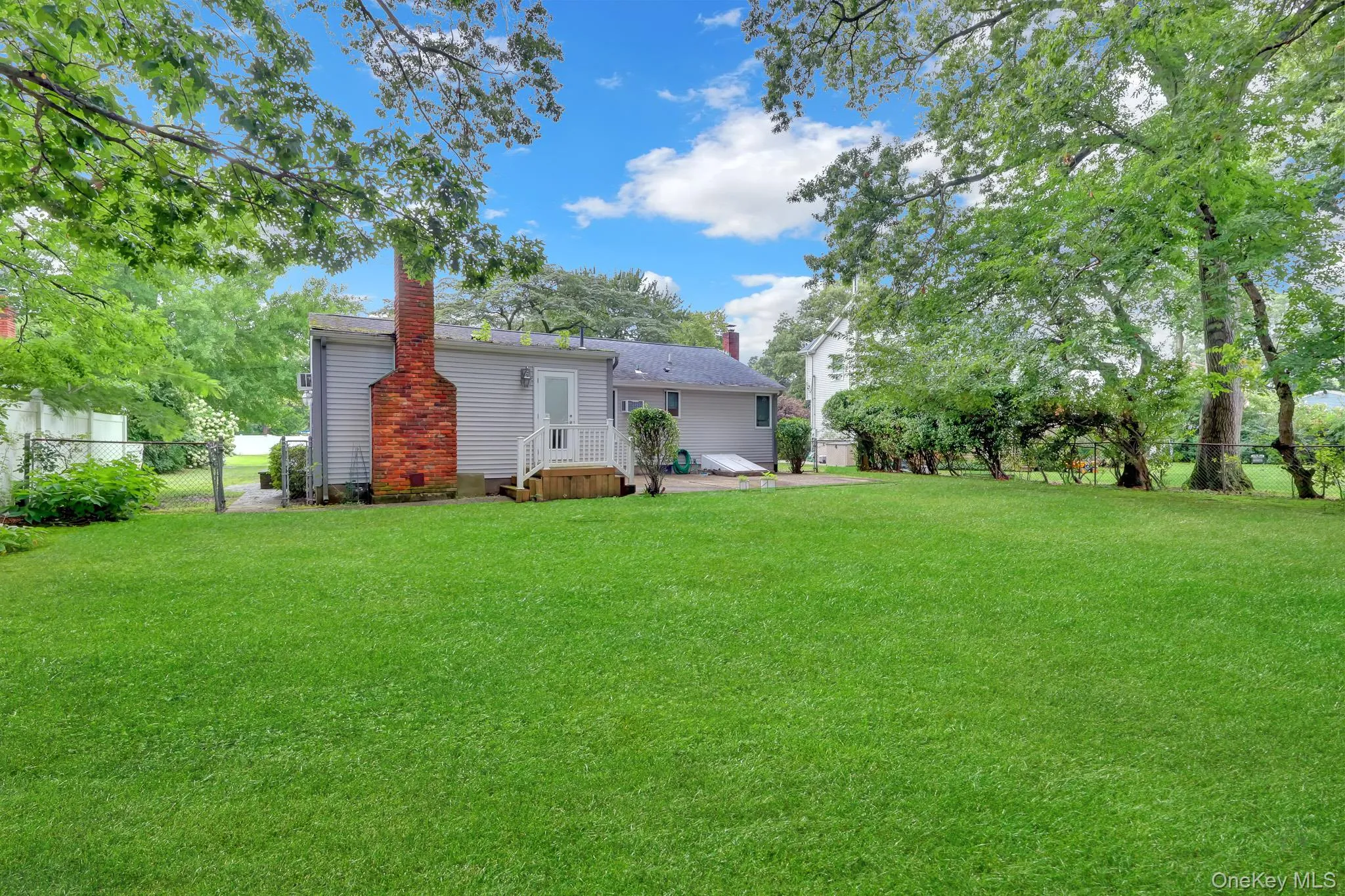 61 Gridley Street, Islip, NY, 3 Bedrooms Bedrooms, 7 Rooms Rooms,1 BathroomBathrooms,Residential,For Rent,Gridley,0,1040321 61 Gridley Street, Islip, NY, 3 Bedrooms Bedrooms, 7 Rooms Rooms,1 BathroomBathrooms,Residential,For Rent,Gridley,0,1040321