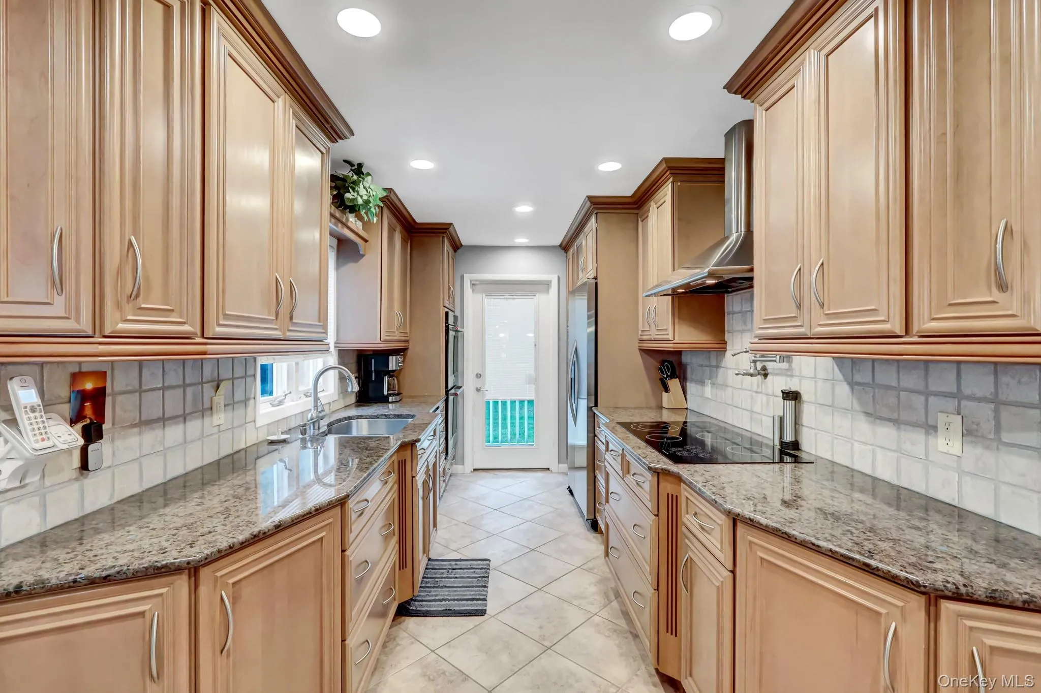 61 Gridley Street, Islip, NY, 3 Bedrooms Bedrooms, 7 Rooms Rooms,1 BathroomBathrooms,Residential,For Rent,Gridley,0,1040321 61 Gridley Street, Islip, NY, 3 Bedrooms Bedrooms, 7 Rooms Rooms,1 BathroomBathrooms,Residential,For Rent,Gridley,0,1040321