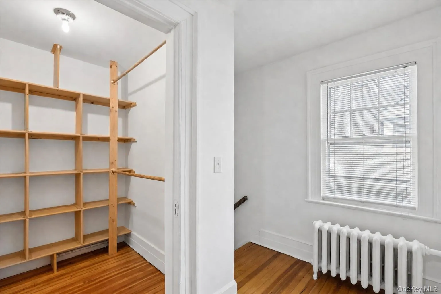 208A Wheatley Road, Oyster Bay, NY, 3 Bedrooms Bedrooms, 6 Rooms Rooms,1 BathroomBathrooms,Residential Lease,For Rent,Wheatley,0,1040325 208A Wheatley Road, Oyster Bay, NY, 3 Bedrooms Bedrooms, 6 Rooms Rooms,1 BathroomBathrooms,Residential Lease,For Rent,Wheatley,0,1040325