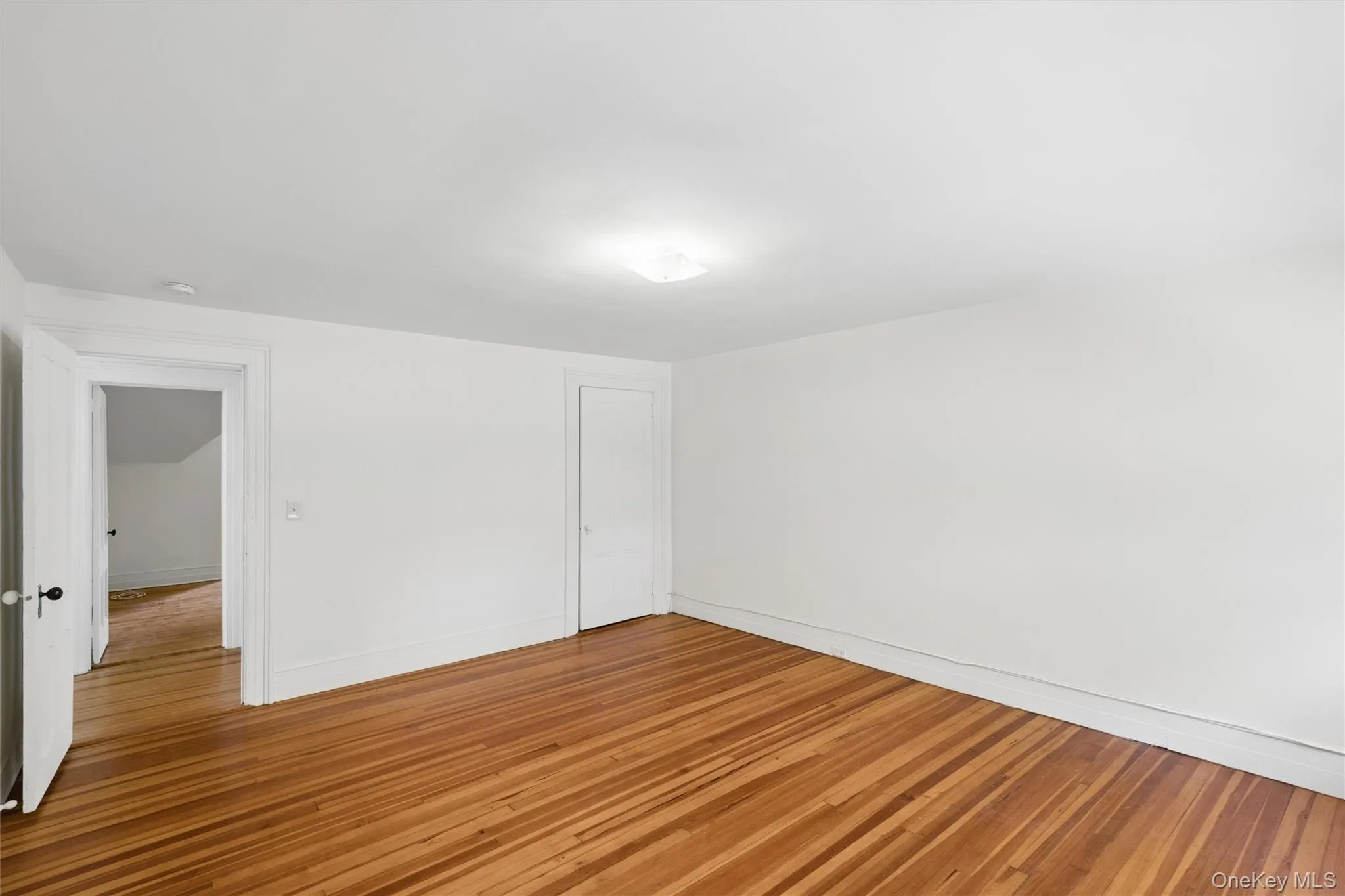 208A Wheatley Road, Oyster Bay, NY, 3 Bedrooms Bedrooms, 6 Rooms Rooms,1 BathroomBathrooms,Residential Lease,For Rent,Wheatley,0,1040325 208A Wheatley Road, Oyster Bay, NY, 3 Bedrooms Bedrooms, 6 Rooms Rooms,1 BathroomBathrooms,Residential Lease,For Rent,Wheatley,0,1040325