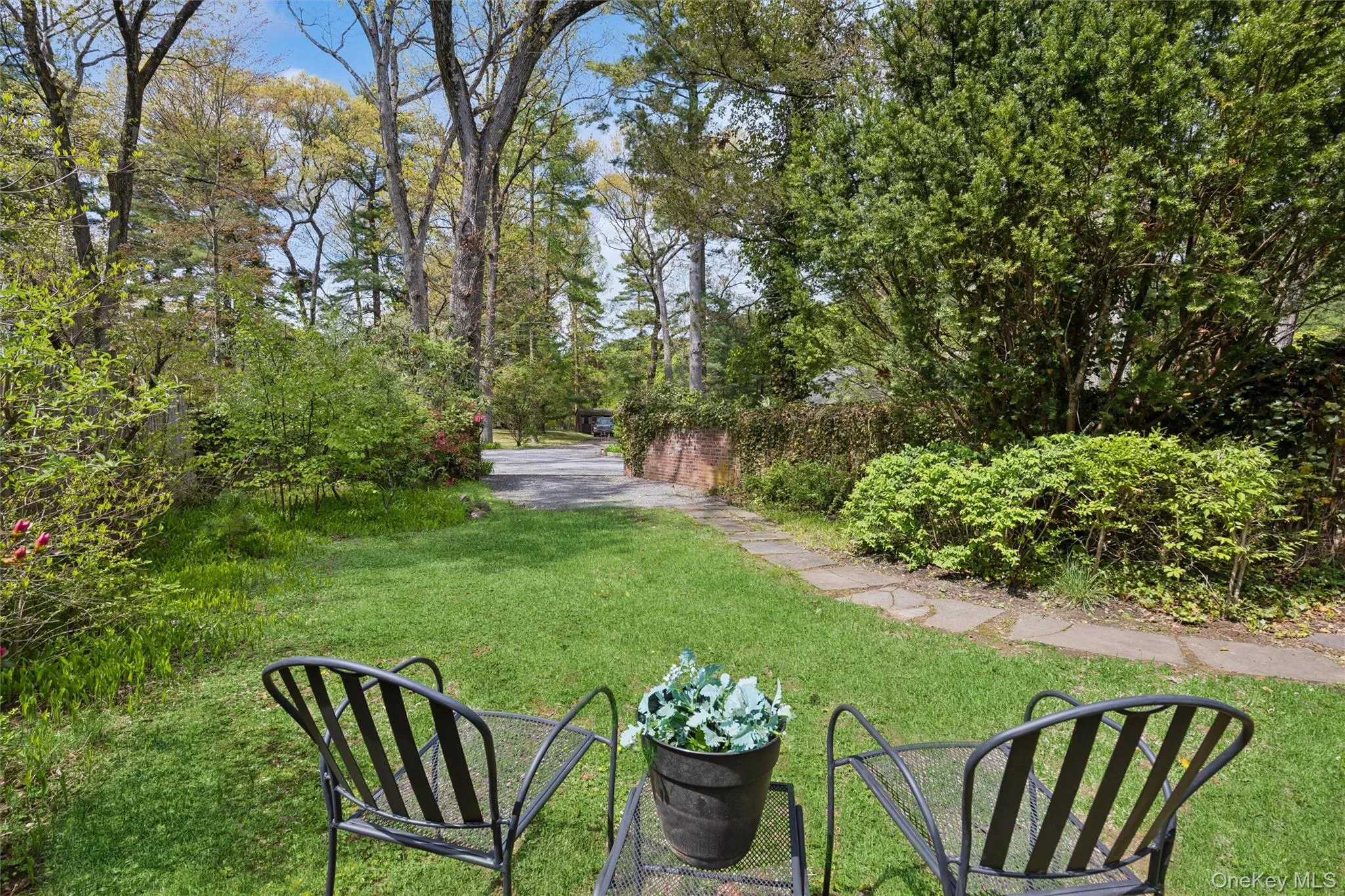 208A Wheatley Road, Oyster Bay, NY, 3 Bedrooms Bedrooms, 6 Rooms Rooms,1 BathroomBathrooms,Residential Lease,For Rent,Wheatley,0,1040325 208A Wheatley Road, Oyster Bay, NY, 3 Bedrooms Bedrooms, 6 Rooms Rooms,1 BathroomBathrooms,Residential Lease,For Rent,Wheatley,0,1040325