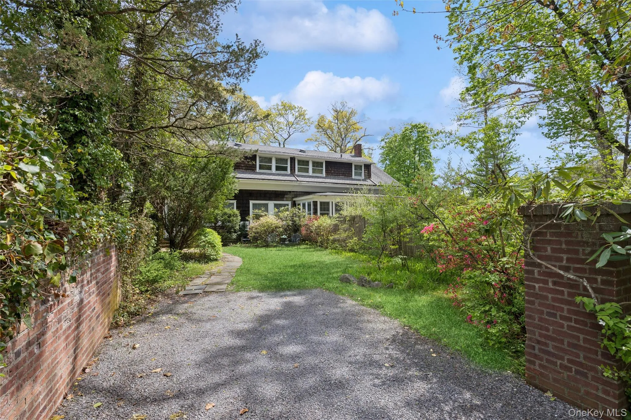 208A Wheatley Road, Oyster Bay, NY, 3 Bedrooms Bedrooms, 6 Rooms Rooms,1 BathroomBathrooms,Residential Lease,For Rent,Wheatley,0,1040325 208A Wheatley Road, Oyster Bay, NY, 3 Bedrooms Bedrooms, 6 Rooms Rooms,1 BathroomBathrooms,Residential Lease,For Rent,Wheatley,0,1040325