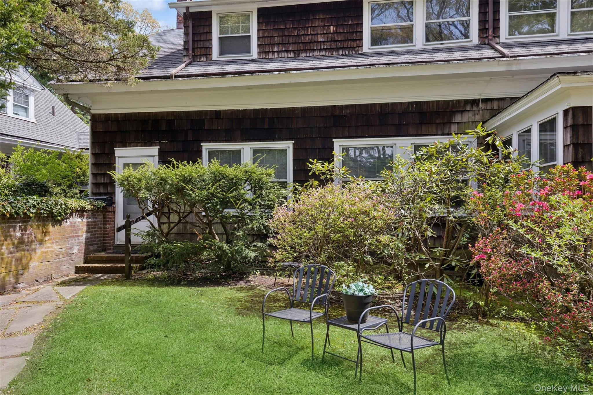 208A Wheatley Road, Oyster Bay, NY, 3 Bedrooms Bedrooms, 6 Rooms Rooms,1 BathroomBathrooms,Residential Lease,For Rent,Wheatley,0,1040325 208A Wheatley Road, Oyster Bay, NY, 3 Bedrooms Bedrooms, 6 Rooms Rooms,1 BathroomBathrooms,Residential Lease,For Rent,Wheatley,0,1040325