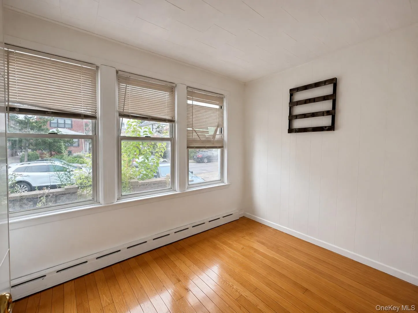 77-18 169th Street, New York, NY, 2 Bedrooms Bedrooms, 5 Rooms Rooms,1 BathroomBathrooms,Residential Lease,For Rent,169th,0,1040331 77-18 169th Street, New York, NY, 2 Bedrooms Bedrooms, 5 Rooms Rooms,1 BathroomBathrooms,Residential Lease,For Rent,169th,0,1040331