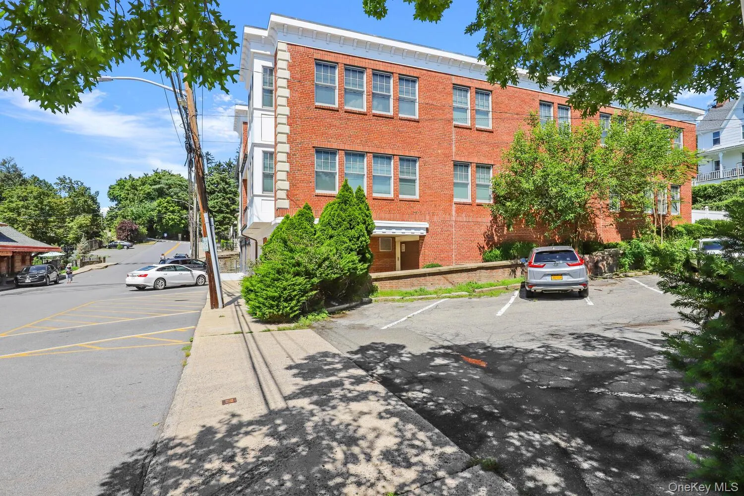 12 Astor Street, Greenburgh, NY, 3 Bedrooms Bedrooms, 8 Rooms Rooms,3 BathroomsBathrooms,Residential Lease,For Rent,Astor,0,1040334 12 Astor Street, Greenburgh, NY, 3 Bedrooms Bedrooms, 8 Rooms Rooms,3 BathroomsBathrooms,Residential Lease,For Rent,Astor,0,1040334