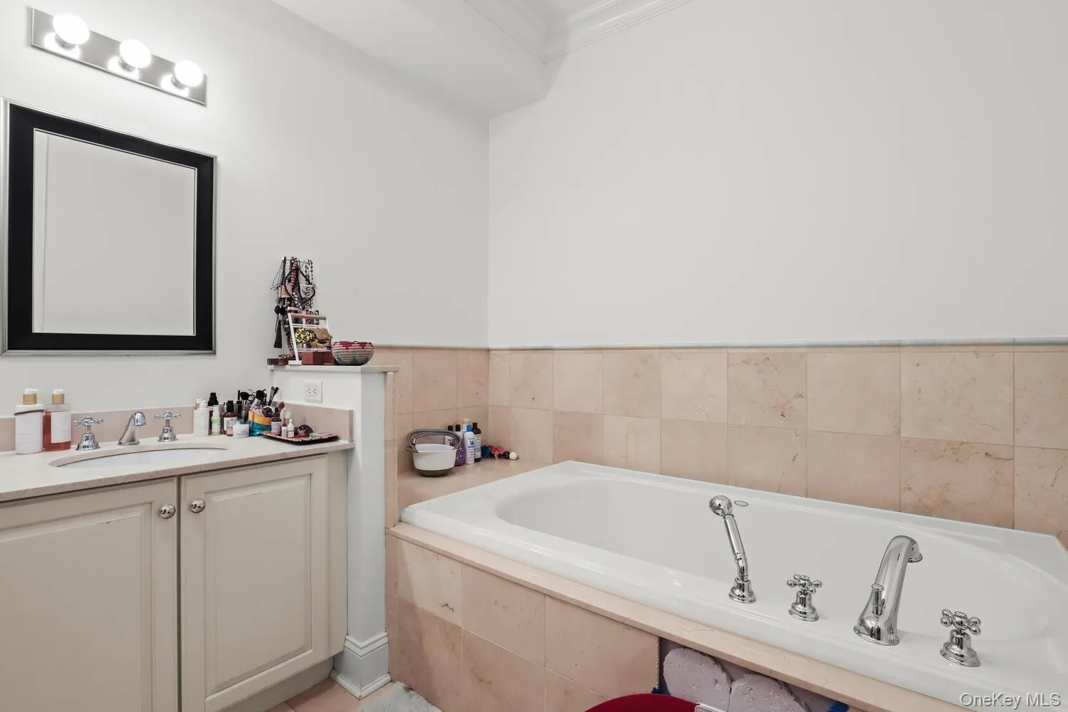 12 Astor Street, Greenburgh, NY, 3 Bedrooms Bedrooms, 8 Rooms Rooms,3 BathroomsBathrooms,Residential Lease,For Rent,Astor,0,1040334 12 Astor Street, Greenburgh, NY, 3 Bedrooms Bedrooms, 8 Rooms Rooms,3 BathroomsBathrooms,Residential Lease,For Rent,Astor,0,1040334