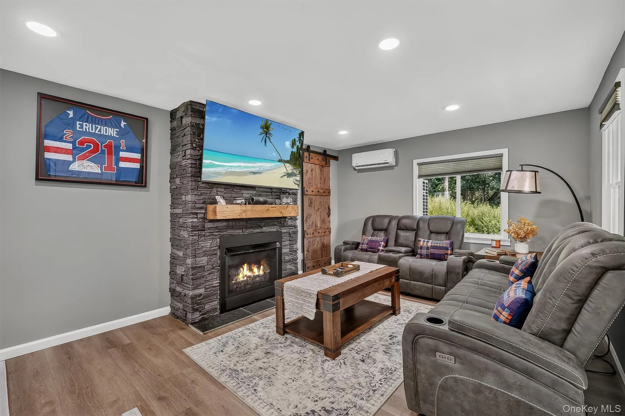 1103 Route 17, Tuxedo, NY, 3 Bedrooms Bedrooms, 5 Rooms Rooms,2 BathroomsBathrooms,Residential,For Rent,Route 17,0,1040338 1103 Route 17, Tuxedo, NY, 3 Bedrooms Bedrooms, 5 Rooms Rooms,2 BathroomsBathrooms,Residential,For Rent,Route 17,0,1040338