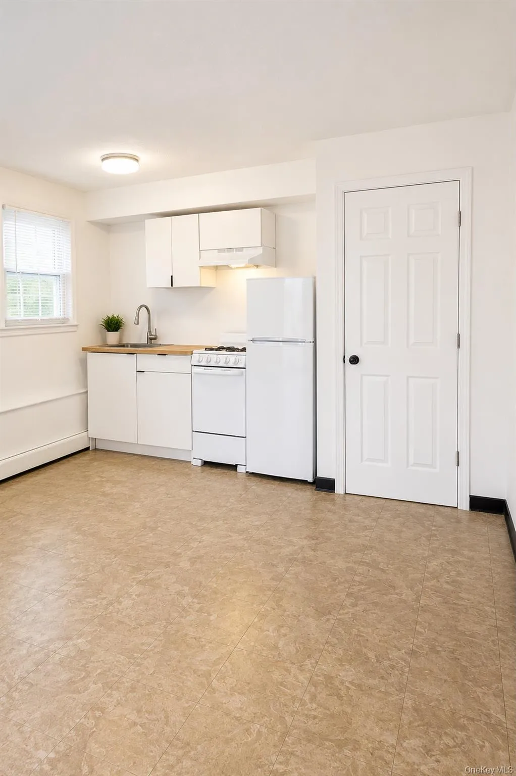 6931 Almeda Avenue, New York, NY, 4 Bedrooms Bedrooms, 7 Rooms Rooms,2 BathroomsBathrooms,Residential,For Rent,Almeda,0,1040339 6931 Almeda Avenue, New York, NY, 4 Bedrooms Bedrooms, 7 Rooms Rooms,2 BathroomsBathrooms,Residential,For Rent,Almeda,0,1040339