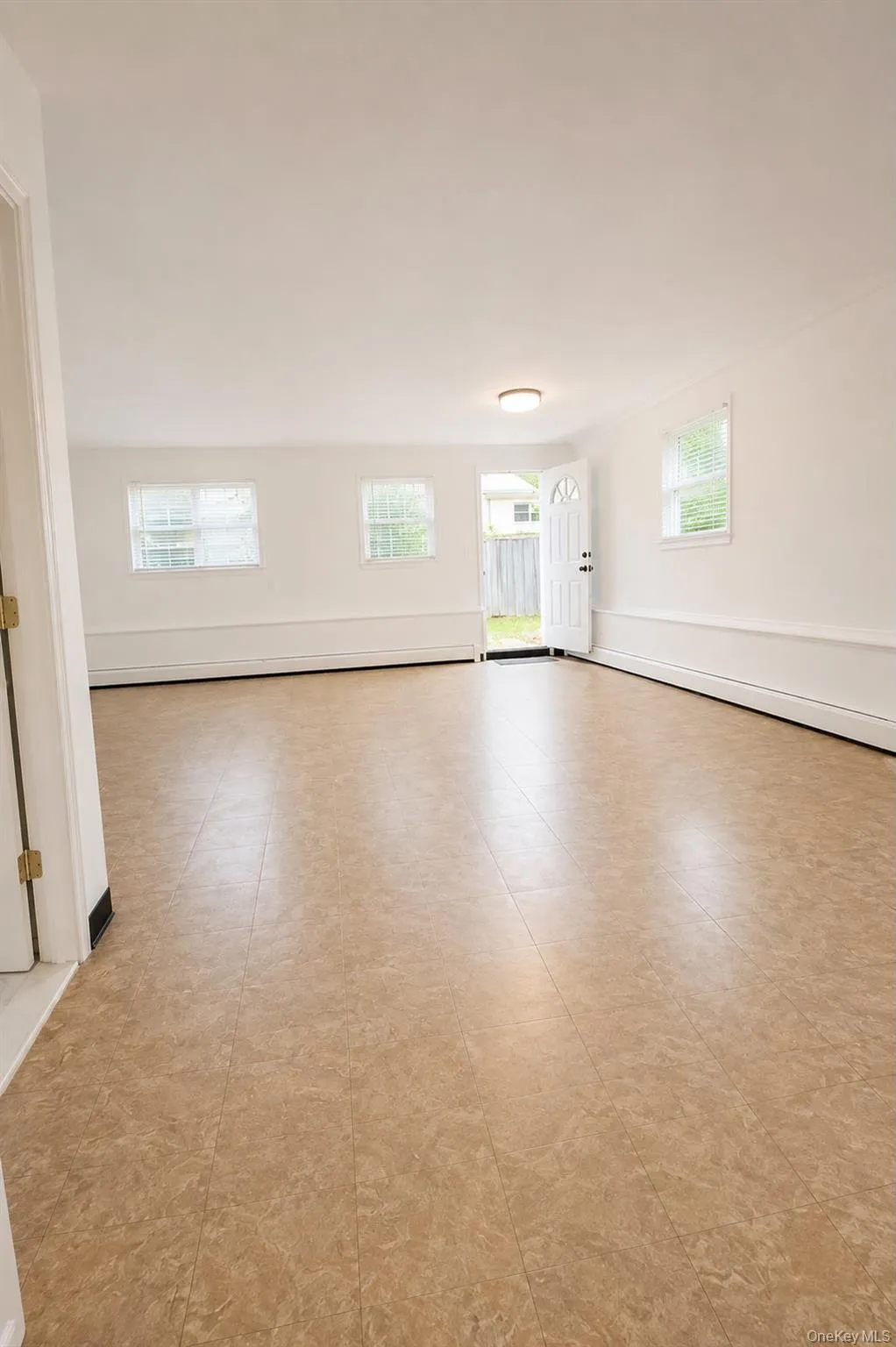 6931 Almeda Avenue, New York, NY, 4 Bedrooms Bedrooms, 7 Rooms Rooms,2 BathroomsBathrooms,Residential,For Rent,Almeda,0,1040339 6931 Almeda Avenue, New York, NY, 4 Bedrooms Bedrooms, 7 Rooms Rooms,2 BathroomsBathrooms,Residential,For Rent,Almeda,0,1040339