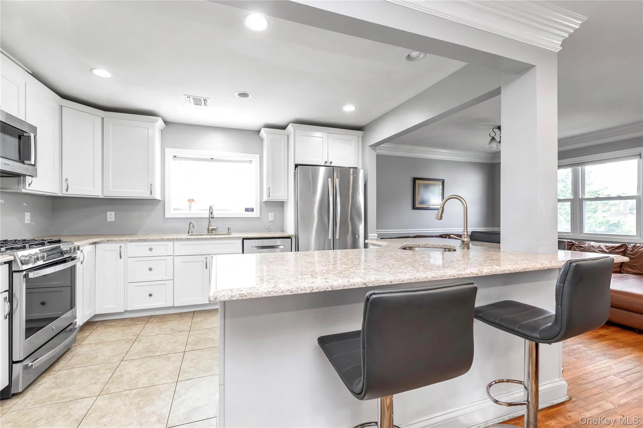647 Jarvis Avenue, New York, NY, 4 Bedrooms Bedrooms, 10 Rooms Rooms,3 BathroomsBathrooms,Residential,For Rent,Jarvis,0,1040340 647 Jarvis Avenue, New York, NY, 4 Bedrooms Bedrooms, 10 Rooms Rooms,3 BathroomsBathrooms,Residential,For Rent,Jarvis,0,1040340