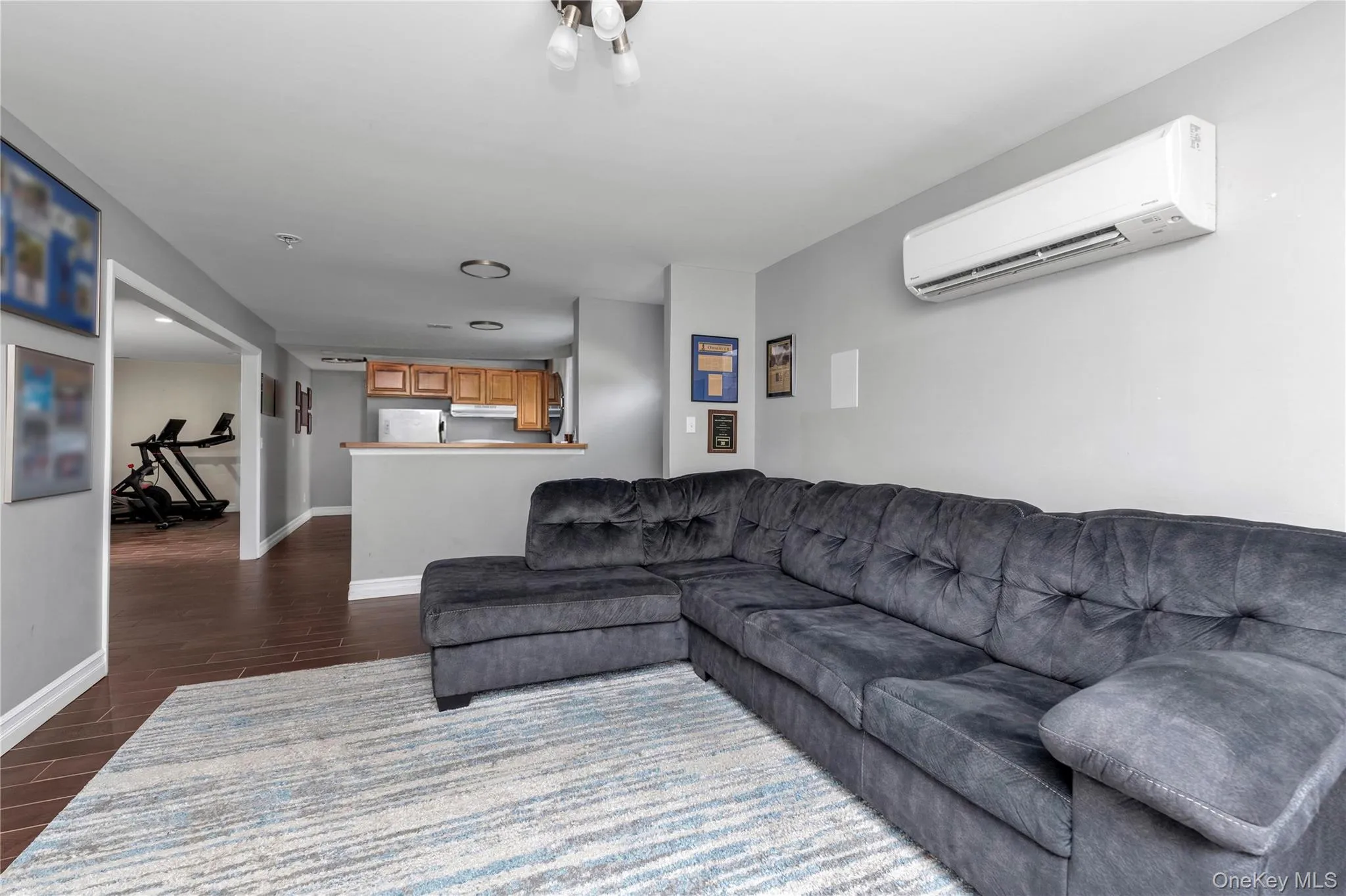 647 Jarvis Avenue, New York, NY, 4 Bedrooms Bedrooms, 10 Rooms Rooms,3 BathroomsBathrooms,Residential,For Rent,Jarvis,0,1040340 647 Jarvis Avenue, New York, NY, 4 Bedrooms Bedrooms, 10 Rooms Rooms,3 BathroomsBathrooms,Residential,For Rent,Jarvis,0,1040340