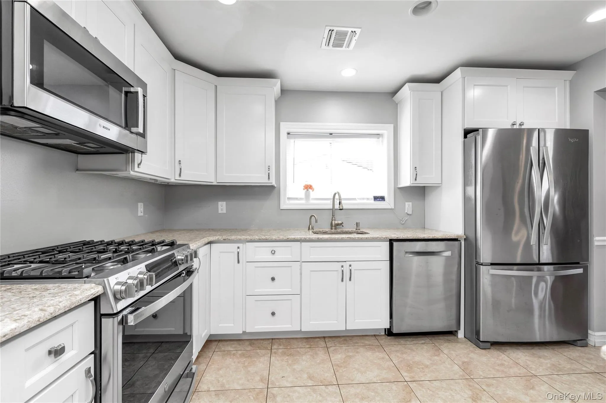 647 Jarvis Avenue, New York, NY, 4 Bedrooms Bedrooms, 10 Rooms Rooms,3 BathroomsBathrooms,Residential,For Rent,Jarvis,0,1040340 647 Jarvis Avenue, New York, NY, 4 Bedrooms Bedrooms, 10 Rooms Rooms,3 BathroomsBathrooms,Residential,For Rent,Jarvis,0,1040340