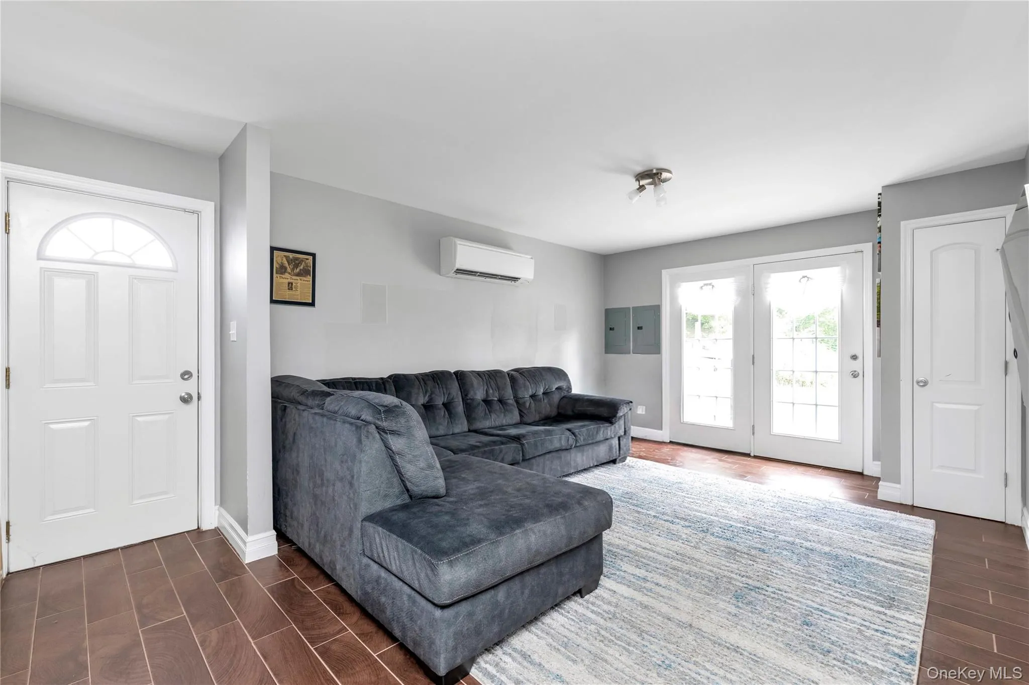 647 Jarvis Avenue, New York, NY, 4 Bedrooms Bedrooms, 10 Rooms Rooms,3 BathroomsBathrooms,Residential,For Rent,Jarvis,0,1040340 647 Jarvis Avenue, New York, NY, 4 Bedrooms Bedrooms, 10 Rooms Rooms,3 BathroomsBathrooms,Residential,For Rent,Jarvis,0,1040340