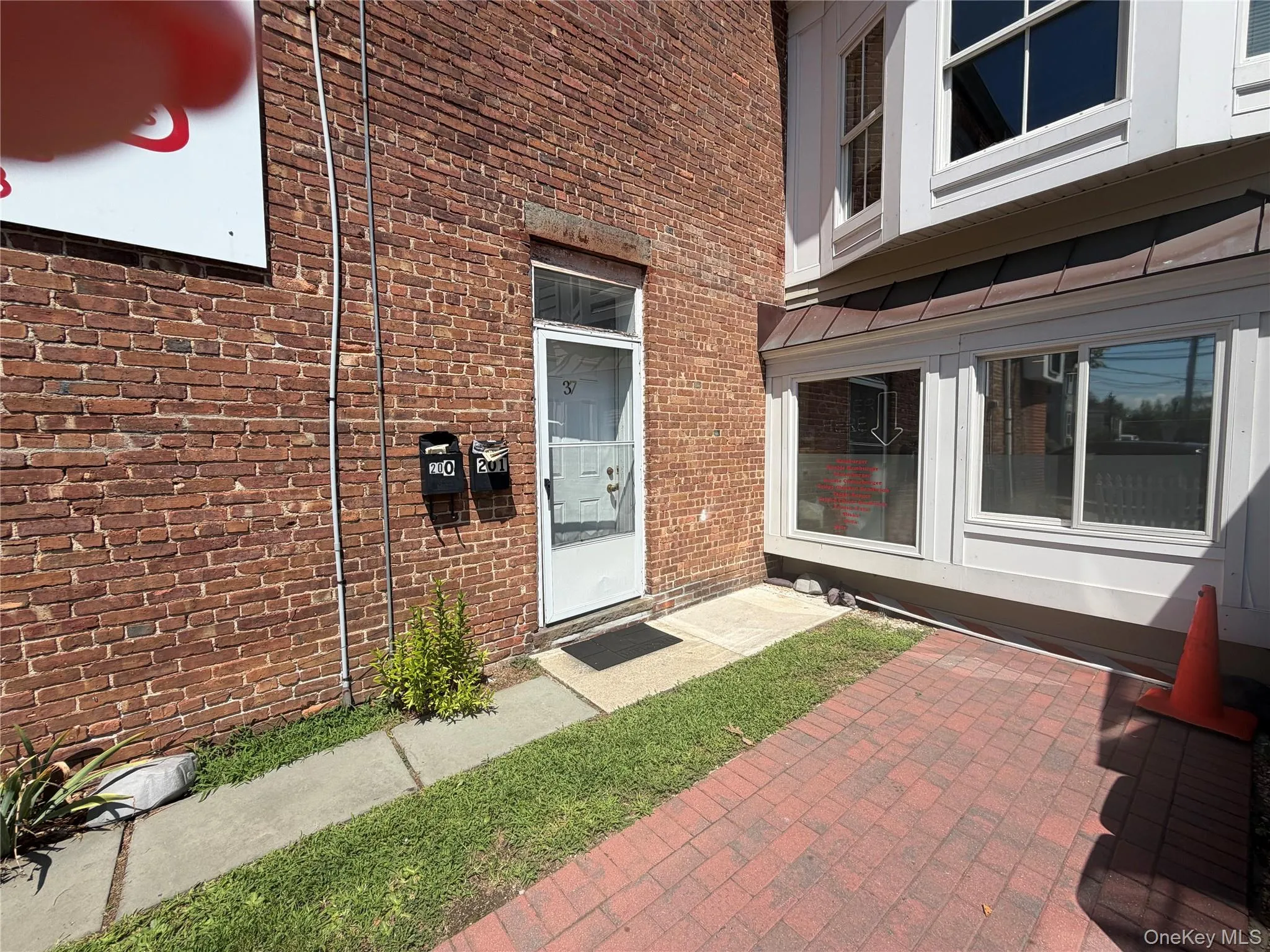 37 East Main Street, Oyster Bay, NY, 1 Bedroom Bedrooms, 3 Rooms Rooms,1 BathroomBathrooms,Residential Lease,For Rent,East Main,0,1040342 37 East Main Street, Oyster Bay, NY, 1 Bedroom Bedrooms, 3 Rooms Rooms,1 BathroomBathrooms,Residential Lease,For Rent,East Main,0,1040342