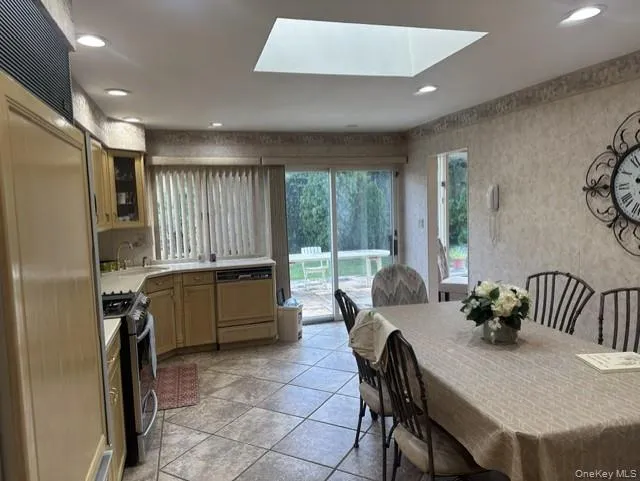 222-44 garland Drive, New York, NY, 3 Bedrooms Bedrooms, 7 Rooms Rooms,3 BathroomsBathrooms,Residential,For Rent,garland,0,1040344 222-44 garland Drive, New York, NY, 3 Bedrooms Bedrooms, 7 Rooms Rooms,3 BathroomsBathrooms,Residential,For Rent,garland,0,1040344
