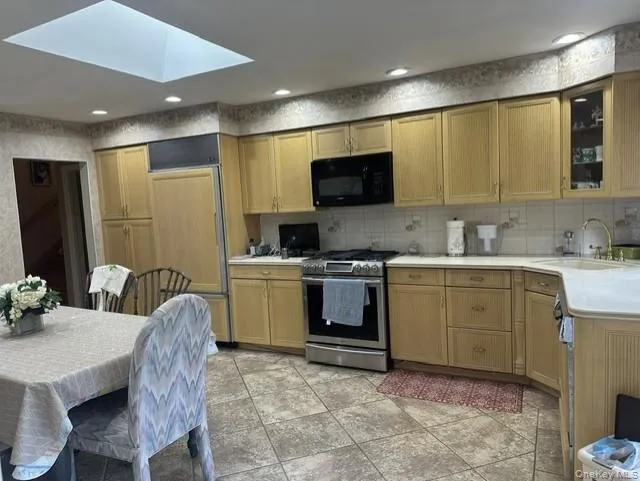 222-44 garland Drive, New York, NY, 3 Bedrooms Bedrooms, 7 Rooms Rooms,3 BathroomsBathrooms,Residential,For Rent,garland,0,1040344 222-44 garland Drive, New York, NY, 3 Bedrooms Bedrooms, 7 Rooms Rooms,3 BathroomsBathrooms,Residential,For Rent,garland,0,1040344