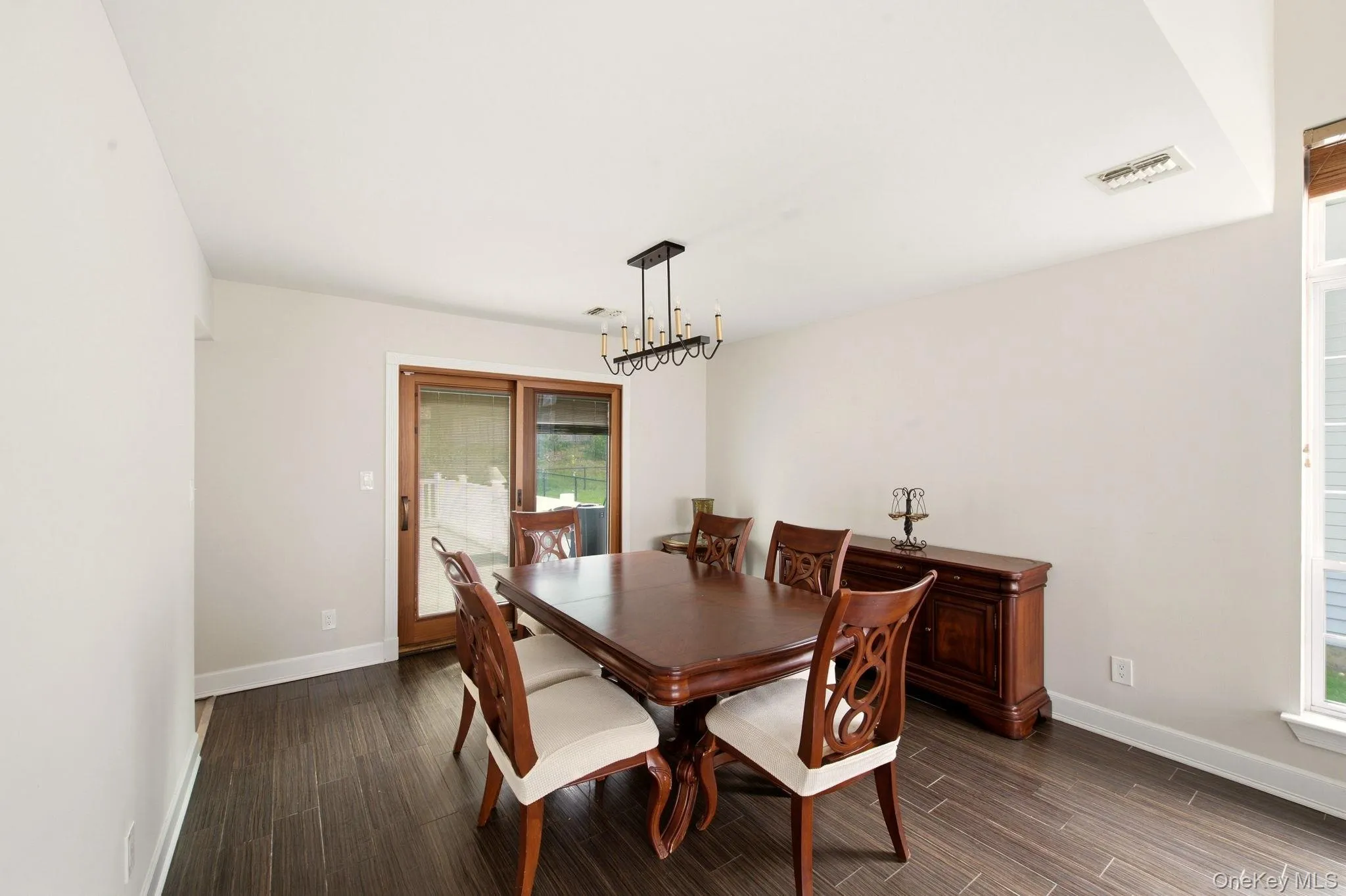 215 Fairfield Drive, Islip, NY, 4 Bedrooms Bedrooms, 8 Rooms Rooms,2 BathroomsBathrooms,Residential,For Rent,Fairfield,0,1040345 215 Fairfield Drive, Islip, NY, 4 Bedrooms Bedrooms, 8 Rooms Rooms,2 BathroomsBathrooms,Residential,For Rent,Fairfield,0,1040345