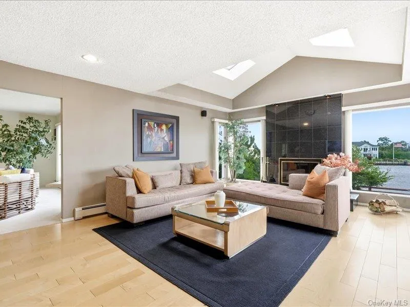 211 Whitewood Drive, Oyster Bay, NY, 4 Bedrooms Bedrooms, 10 Rooms Rooms,4 BathroomsBathrooms,Residential,For Rent,Whitewood,0,1040353 211 Whitewood Drive, Oyster Bay, NY, 4 Bedrooms Bedrooms, 10 Rooms Rooms,4 BathroomsBathrooms,Residential,For Rent,Whitewood,0,1040353
