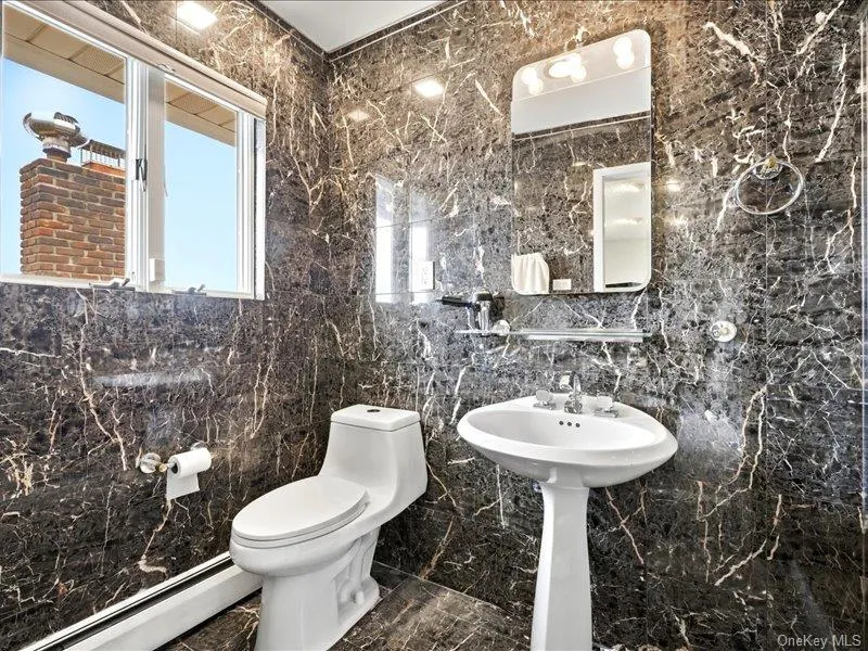 211 Whitewood Drive, Oyster Bay, NY, 4 Bedrooms Bedrooms, 10 Rooms Rooms,4 BathroomsBathrooms,Residential,For Rent,Whitewood,0,1040353 211 Whitewood Drive, Oyster Bay, NY, 4 Bedrooms Bedrooms, 10 Rooms Rooms,4 BathroomsBathrooms,Residential,For Rent,Whitewood,0,1040353