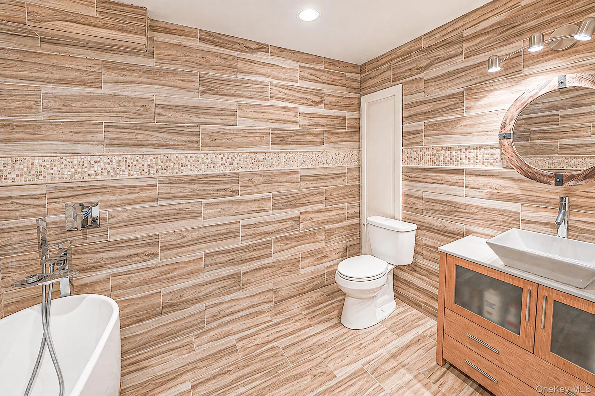 64 Mowbray Avenue, Islip, NY, 9 Bedrooms Bedrooms, 20 Rooms Rooms,9 BathroomsBathrooms,Residential,For Rent,Mowbray,0,1040354 64 Mowbray Avenue, Islip, NY, 9 Bedrooms Bedrooms, 20 Rooms Rooms,9 BathroomsBathrooms,Residential,For Rent,Mowbray,0,1040354