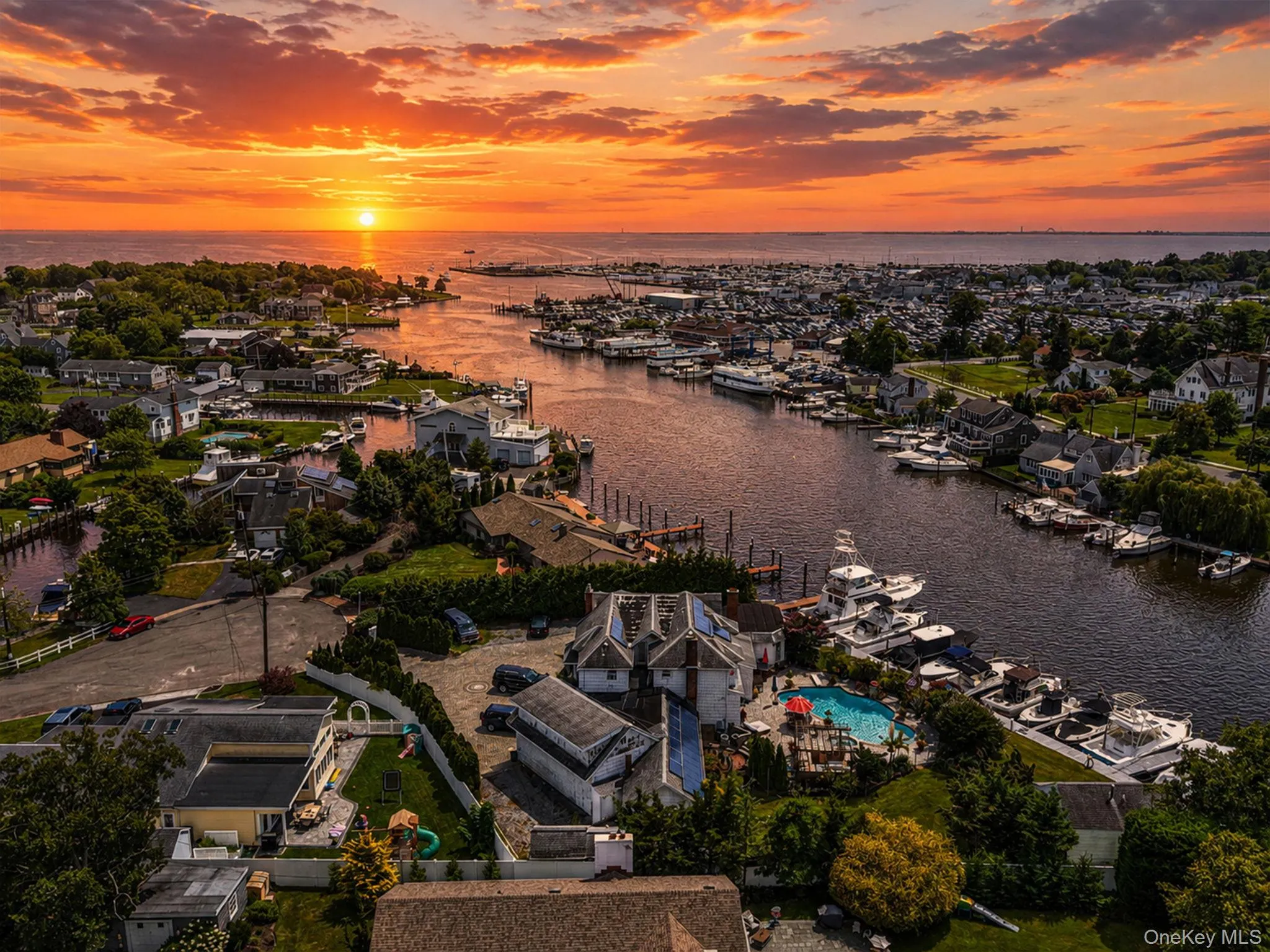 64 Mowbray Avenue, Islip, NY, 9 Bedrooms Bedrooms, 20 Rooms Rooms,9 BathroomsBathrooms,Residential,For Rent,Mowbray,0,1040354 64 Mowbray Avenue, Islip, NY, 9 Bedrooms Bedrooms, 20 Rooms Rooms,9 BathroomsBathrooms,Residential,For Rent,Mowbray,0,1040354