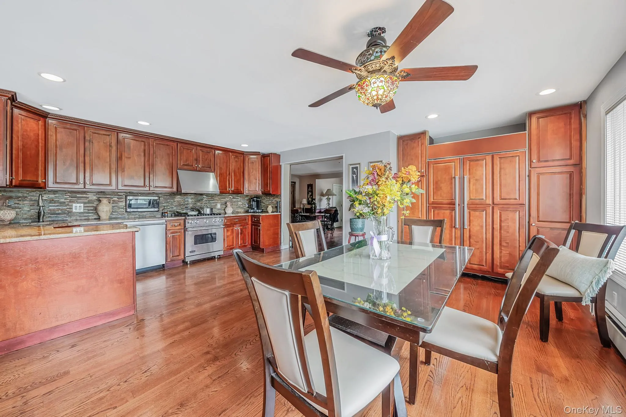 64 Mowbray Avenue, Islip, NY, 9 Bedrooms Bedrooms, 20 Rooms Rooms,9 BathroomsBathrooms,Residential,For Rent,Mowbray,0,1040354 64 Mowbray Avenue, Islip, NY, 9 Bedrooms Bedrooms, 20 Rooms Rooms,9 BathroomsBathrooms,Residential,For Rent,Mowbray,0,1040354