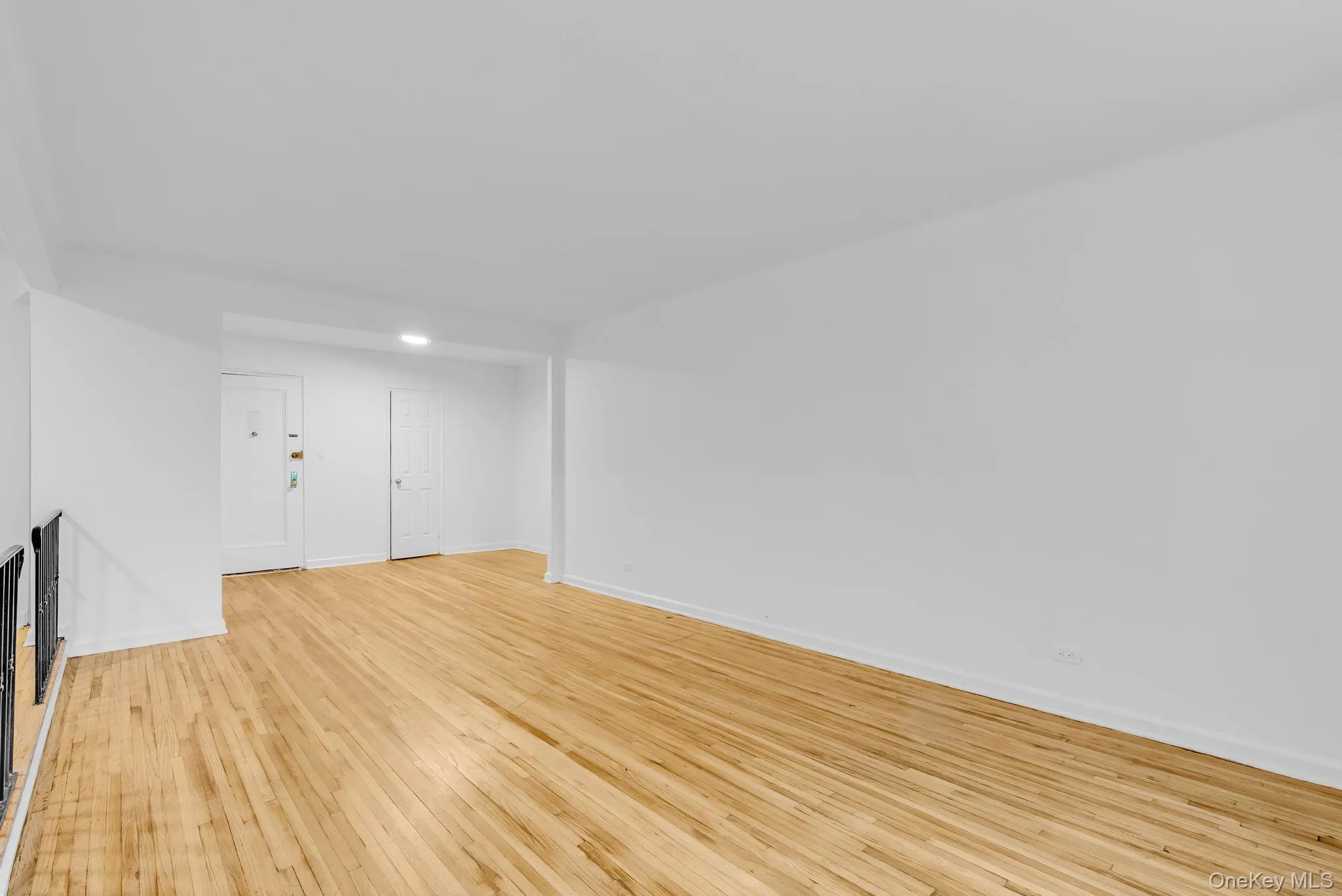 143-50 Hoover Avenue, New York, NY, 1 Bedroom Bedrooms, 4 Rooms Rooms,1 BathroomBathrooms,Residential Lease,For Rent,Hoover,0,1040362 143-50 Hoover Avenue, New York, NY, 1 Bedroom Bedrooms, 4 Rooms Rooms,1 BathroomBathrooms,Residential Lease,For Rent,Hoover,0,1040362
