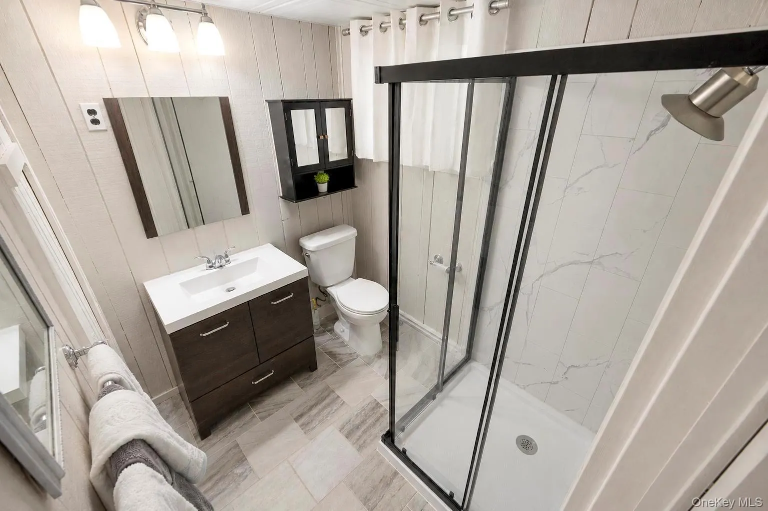 12 Linden Lane, Brookhaven, NY, 4 Bedrooms Bedrooms, 9 Rooms Rooms,2 BathroomsBathrooms,Residential,For Rent,Linden,0,1040364 12 Linden Lane, Brookhaven, NY, 4 Bedrooms Bedrooms, 9 Rooms Rooms,2 BathroomsBathrooms,Residential,For Rent,Linden,0,1040364