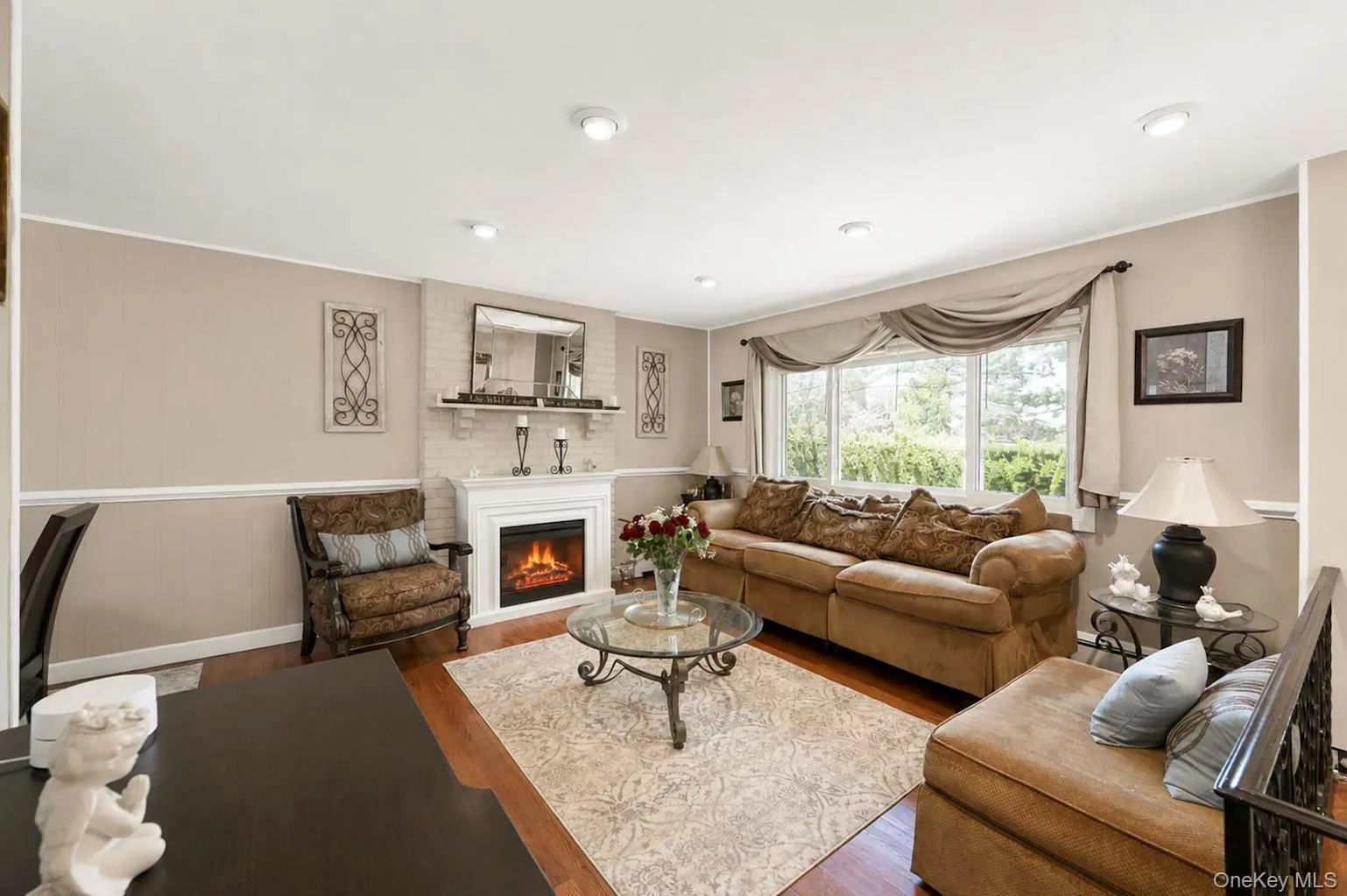 12 Linden Lane, Brookhaven, NY, 4 Bedrooms Bedrooms, 9 Rooms Rooms,2 BathroomsBathrooms,Residential,For Rent,Linden,0,1040364 12 Linden Lane, Brookhaven, NY, 4 Bedrooms Bedrooms, 9 Rooms Rooms,2 BathroomsBathrooms,Residential,For Rent,Linden,0,1040364