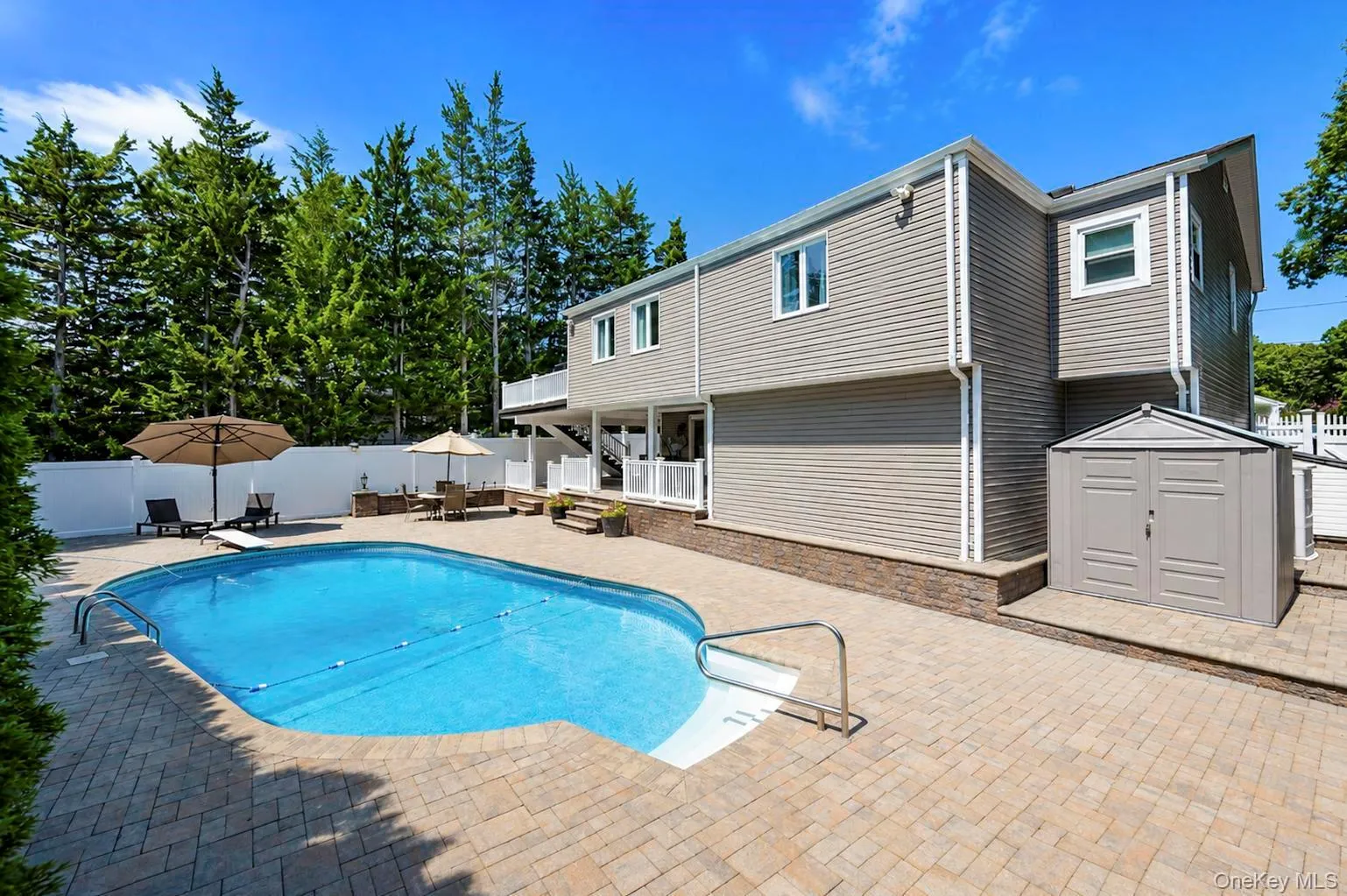 12 Linden Lane, Brookhaven, NY, 4 Bedrooms Bedrooms, 9 Rooms Rooms,2 BathroomsBathrooms,Residential,For Rent,Linden,0,1040364 12 Linden Lane, Brookhaven, NY, 4 Bedrooms Bedrooms, 9 Rooms Rooms,2 BathroomsBathrooms,Residential,For Rent,Linden,0,1040364