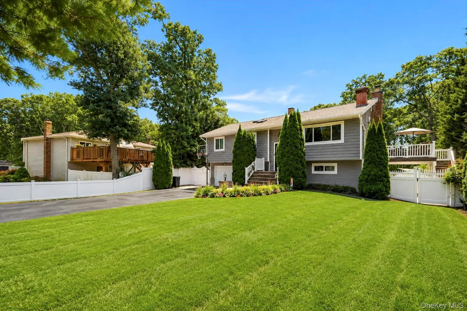 12 Linden Lane, Brookhaven, NY, 4 Bedrooms Bedrooms, 9 Rooms Rooms,2 BathroomsBathrooms,Residential,For Rent,Linden,0,1040364 12 Linden Lane, Brookhaven, NY, 4 Bedrooms Bedrooms, 9 Rooms Rooms,2 BathroomsBathrooms,Residential,For Rent,Linden,0,1040364