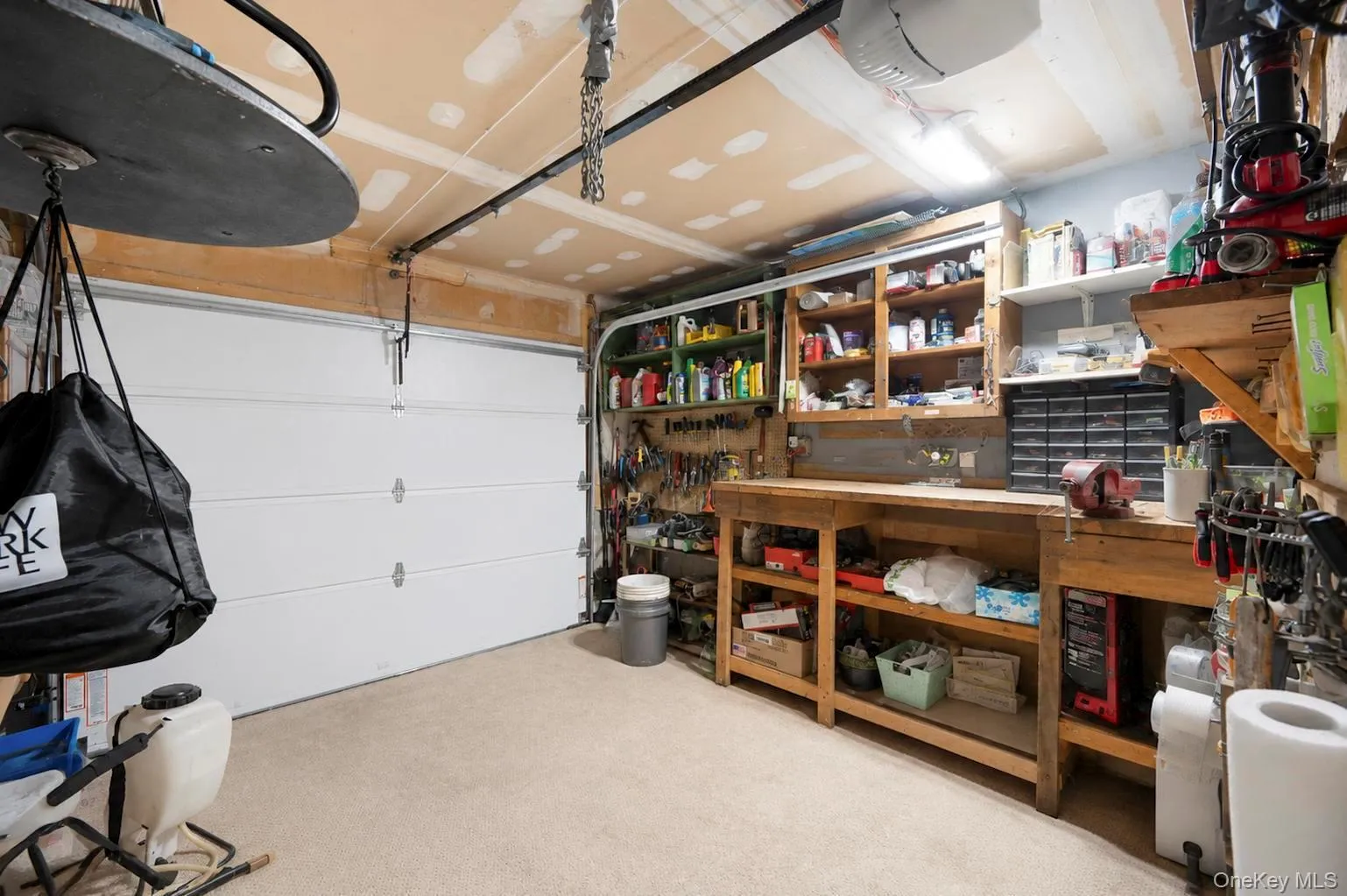 12 Linden Lane, Brookhaven, NY, 4 Bedrooms Bedrooms, 9 Rooms Rooms,2 BathroomsBathrooms,Residential,For Rent,Linden,0,1040364 12 Linden Lane, Brookhaven, NY, 4 Bedrooms Bedrooms, 9 Rooms Rooms,2 BathroomsBathrooms,Residential,For Rent,Linden,0,1040364