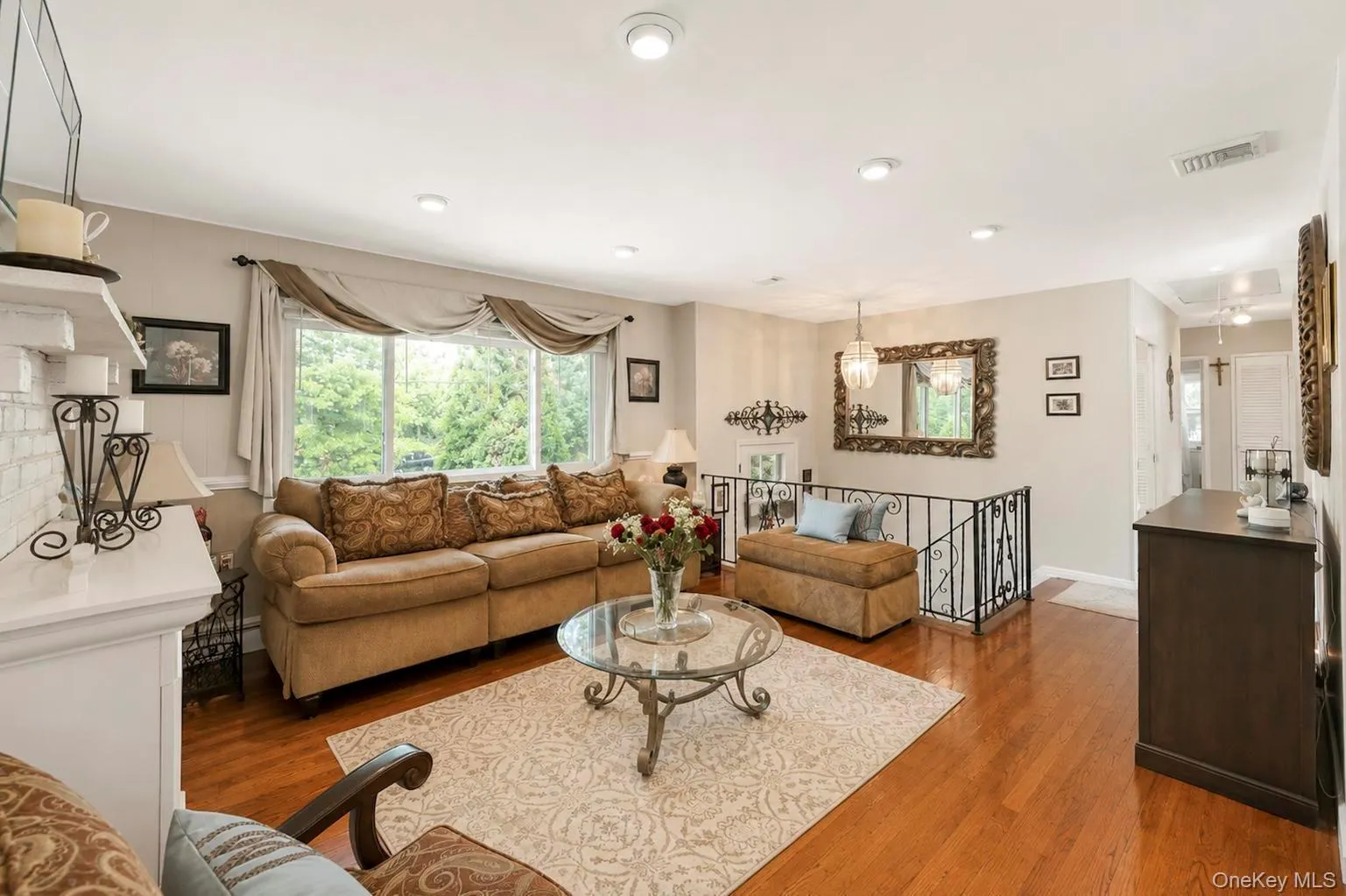 12 Linden Lane, Brookhaven, NY, 4 Bedrooms Bedrooms, 9 Rooms Rooms,2 BathroomsBathrooms,Residential,For Rent,Linden,0,1040364 12 Linden Lane, Brookhaven, NY, 4 Bedrooms Bedrooms, 9 Rooms Rooms,2 BathroomsBathrooms,Residential,For Rent,Linden,0,1040364
