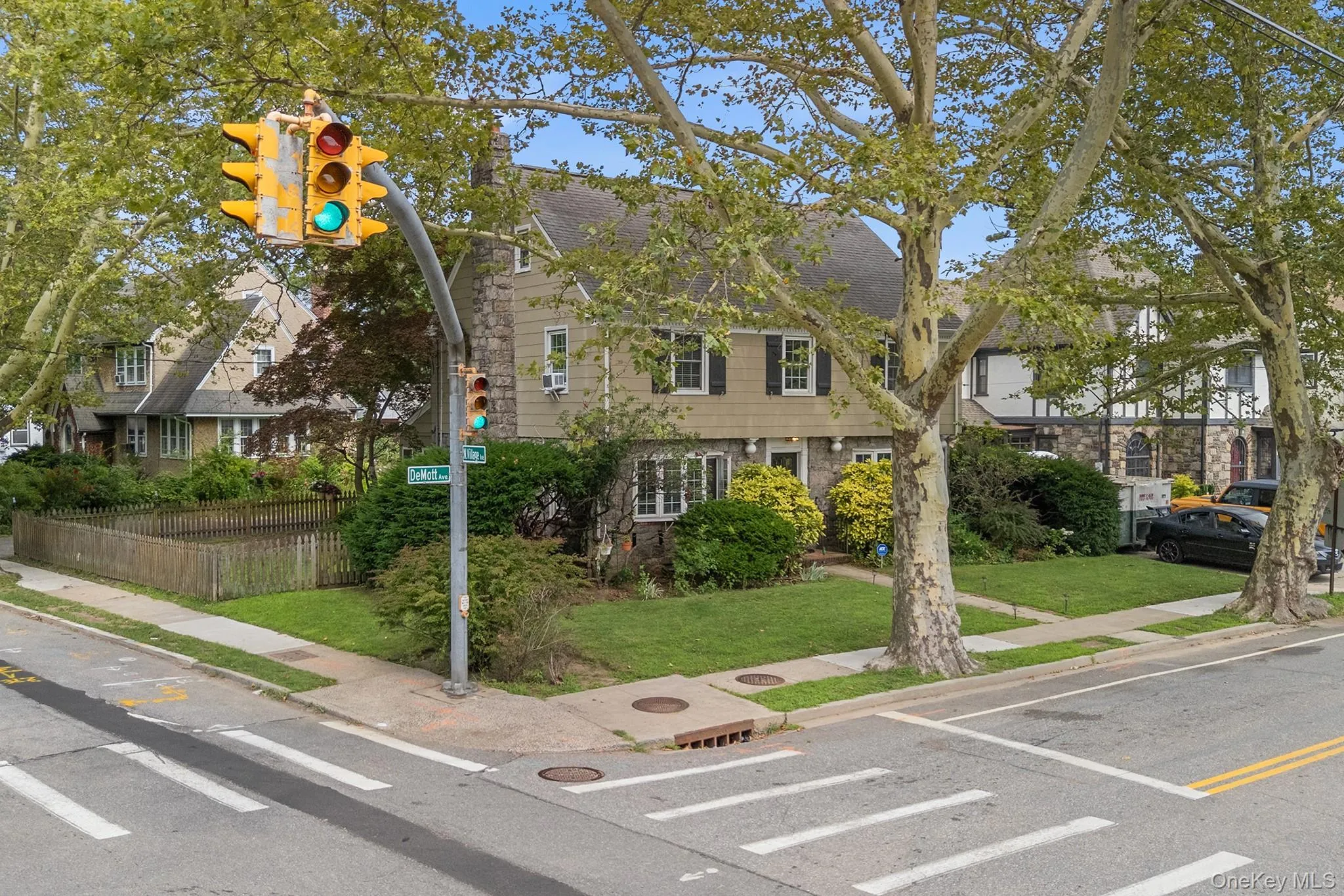 3 Demott Avenue, Hempstead, NY, 3 Bedrooms Bedrooms, 7 Rooms Rooms,3 BathroomsBathrooms,Residential,For Rent,Demott,0,1040367 3 Demott Avenue, Hempstead, NY, 3 Bedrooms Bedrooms, 7 Rooms Rooms,3 BathroomsBathrooms,Residential,For Rent,Demott,0,1040367