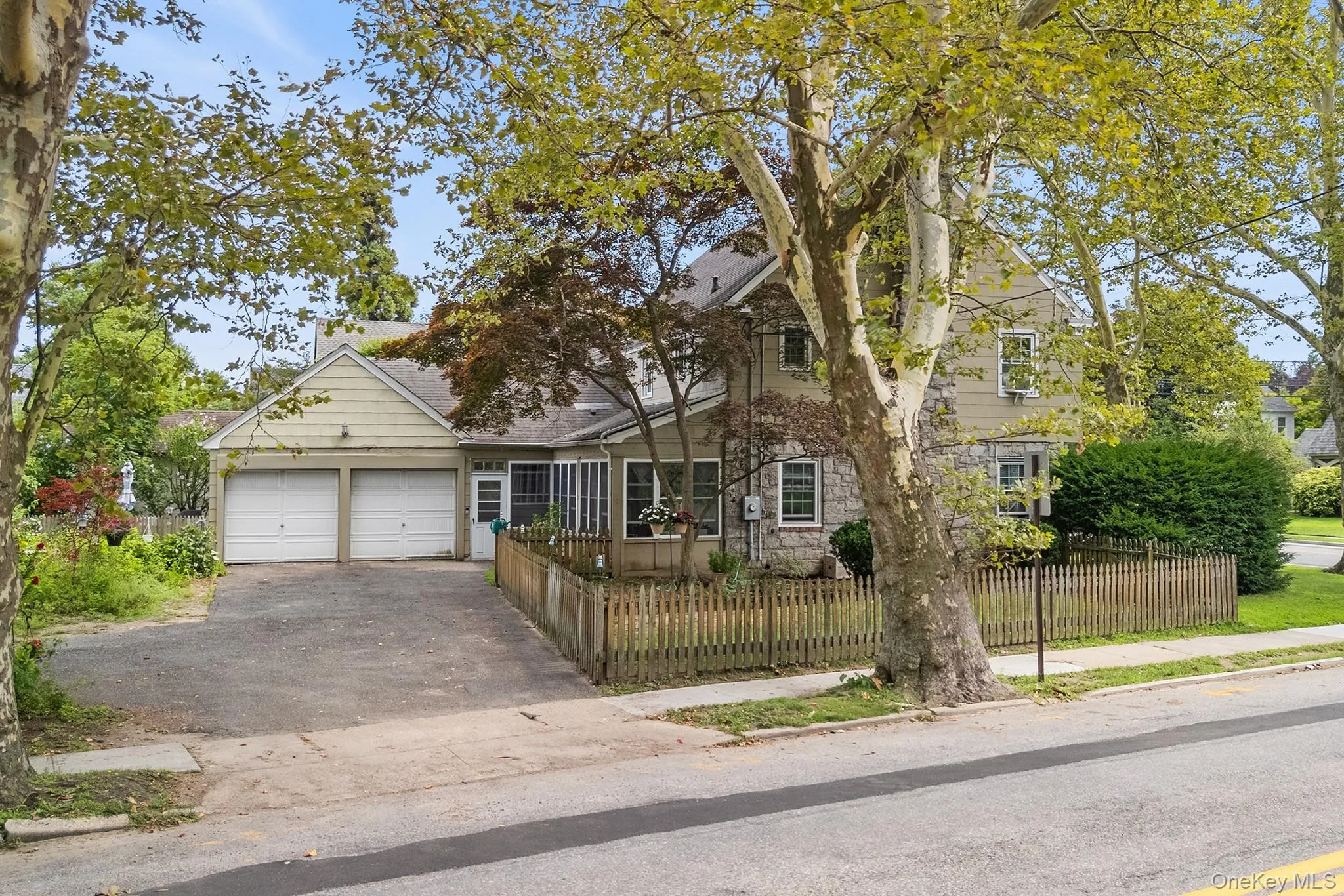 3 Demott Avenue, Hempstead, NY, 3 Bedrooms Bedrooms, 7 Rooms Rooms,3 BathroomsBathrooms,Residential,For Rent,Demott,0,1040367 3 Demott Avenue, Hempstead, NY, 3 Bedrooms Bedrooms, 7 Rooms Rooms,3 BathroomsBathrooms,Residential,For Rent,Demott,0,1040367