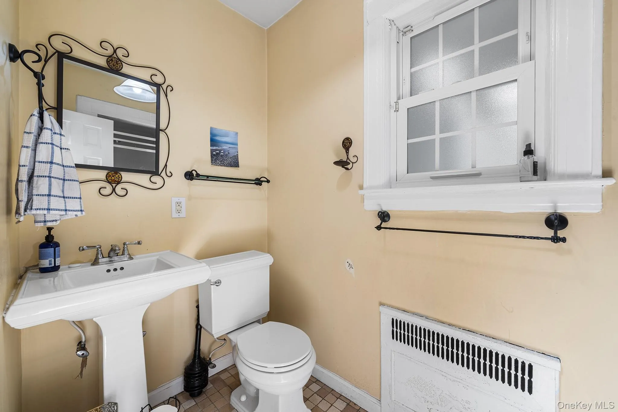 3 Demott Avenue, Hempstead, NY, 3 Bedrooms Bedrooms, 7 Rooms Rooms,3 BathroomsBathrooms,Residential,For Rent,Demott,0,1040367 3 Demott Avenue, Hempstead, NY, 3 Bedrooms Bedrooms, 7 Rooms Rooms,3 BathroomsBathrooms,Residential,For Rent,Demott,0,1040367