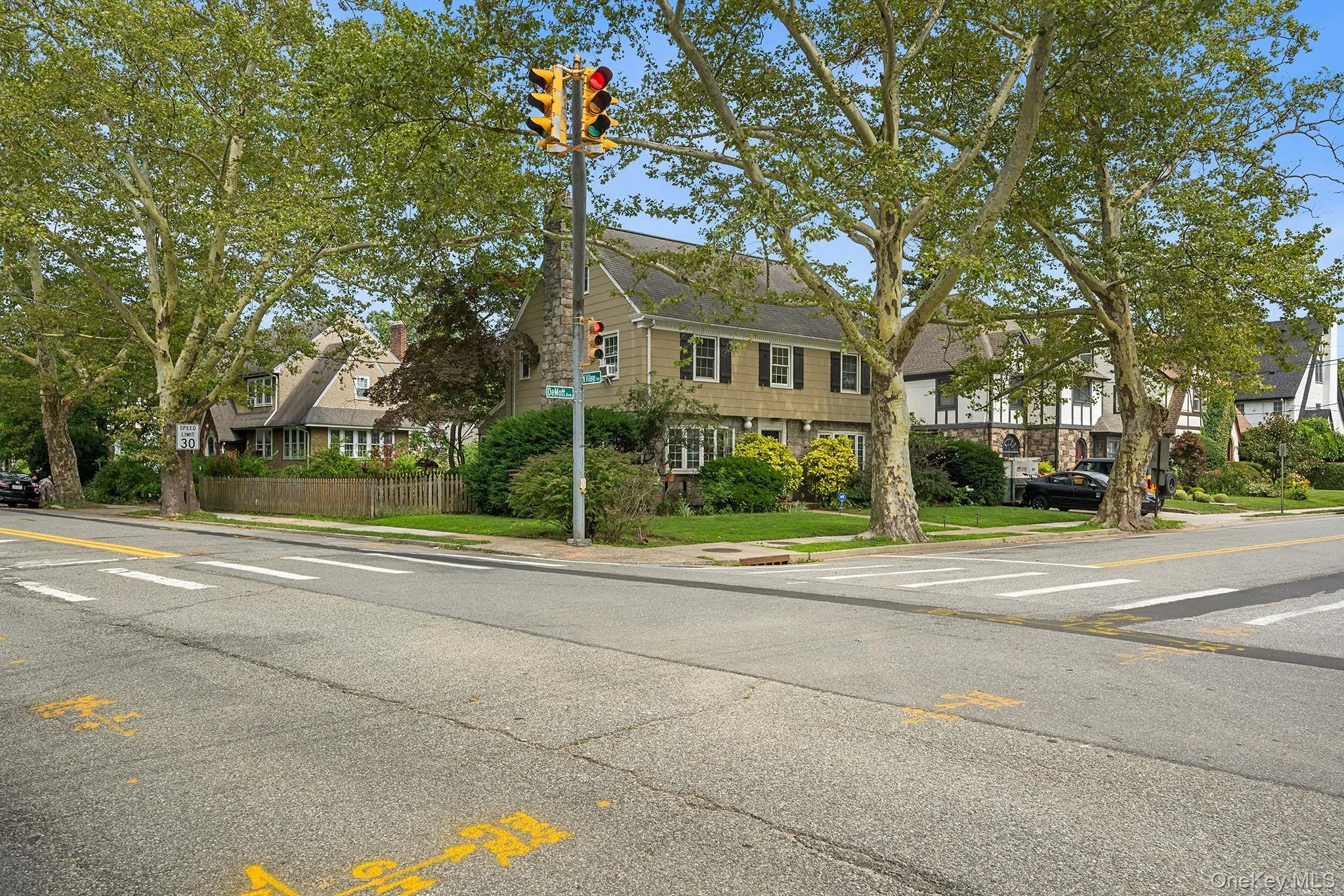 3 Demott Avenue, Hempstead, NY, 3 Bedrooms Bedrooms, 7 Rooms Rooms,3 BathroomsBathrooms,Residential,For Rent,Demott,0,1040367 3 Demott Avenue, Hempstead, NY, 3 Bedrooms Bedrooms, 7 Rooms Rooms,3 BathroomsBathrooms,Residential,For Rent,Demott,0,1040367