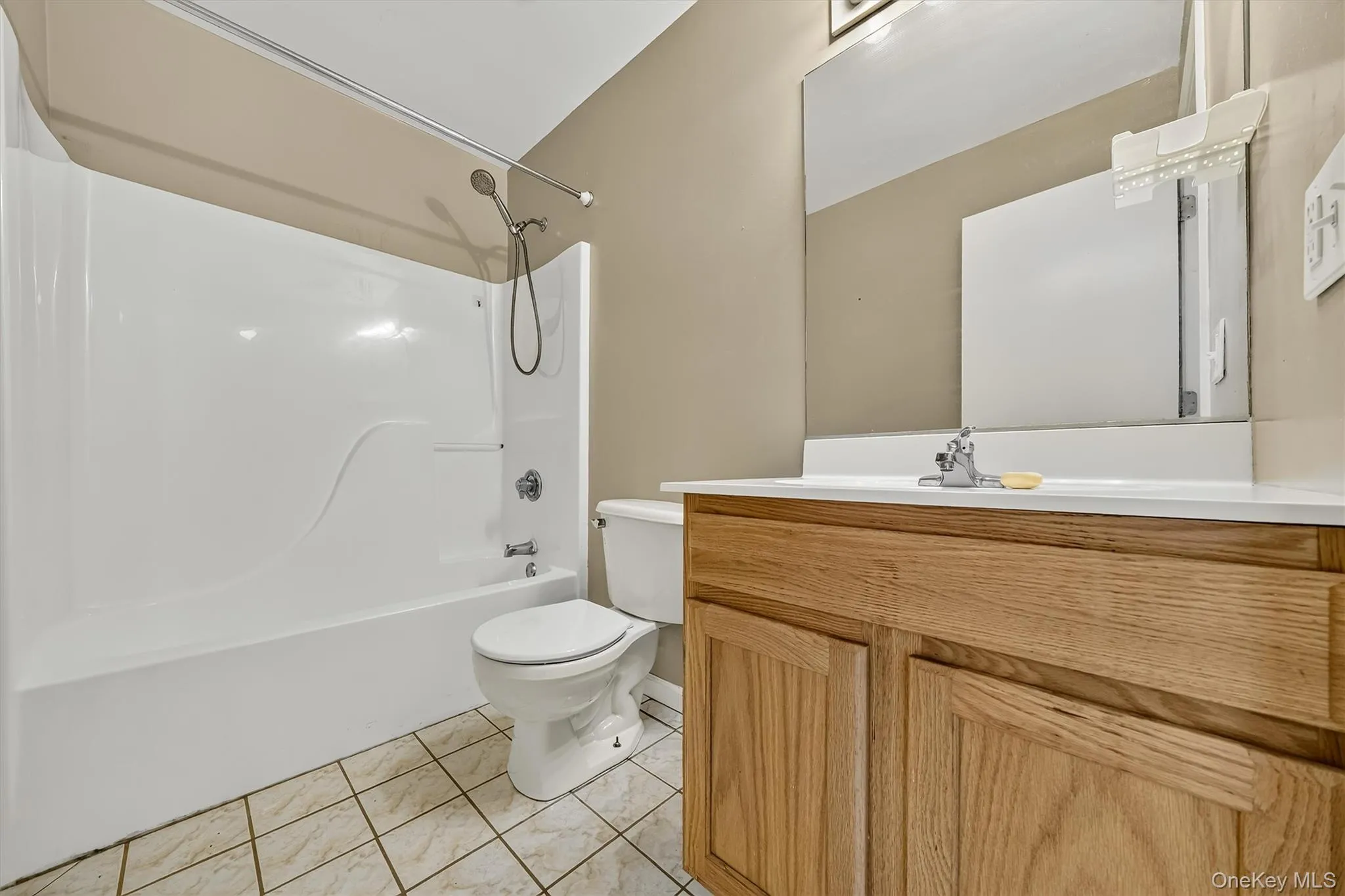 43 Mayer Drive, Middletown, NY, 3 Bedrooms Bedrooms, 5 Rooms Rooms,2 BathroomsBathrooms,Residential,For Rent,Mayer,0,1040368 43 Mayer Drive, Middletown, NY, 3 Bedrooms Bedrooms, 5 Rooms Rooms,2 BathroomsBathrooms,Residential,For Rent,Mayer,0,1040368