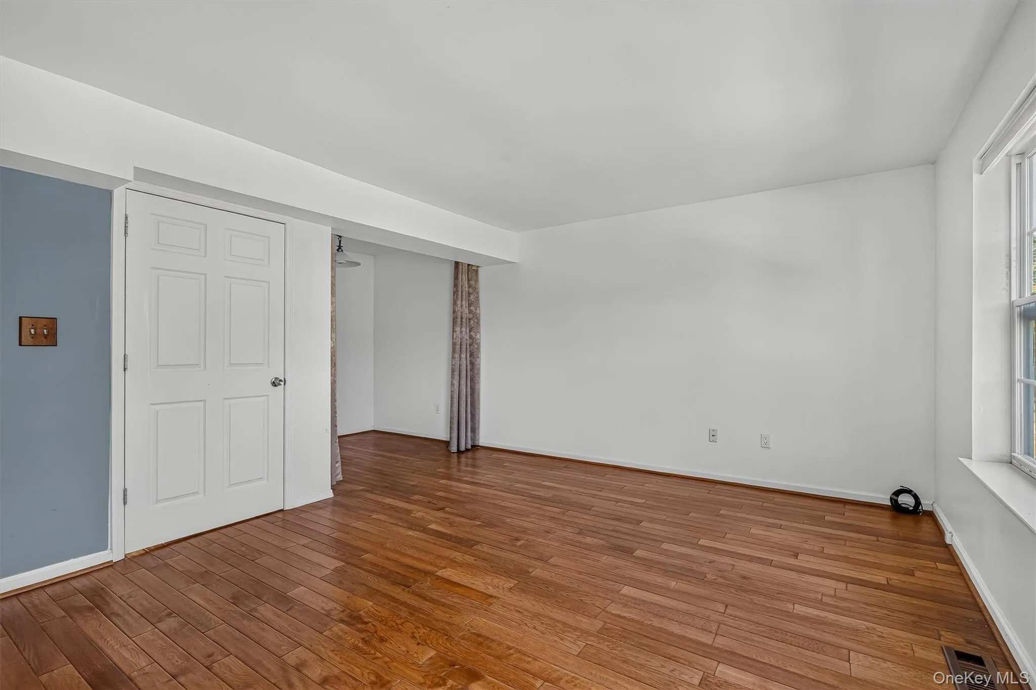 43 Mayer Drive, Middletown, NY, 3 Bedrooms Bedrooms, 5 Rooms Rooms,2 BathroomsBathrooms,Residential,For Rent,Mayer,0,1040368 43 Mayer Drive, Middletown, NY, 3 Bedrooms Bedrooms, 5 Rooms Rooms,2 BathroomsBathrooms,Residential,For Rent,Mayer,0,1040368