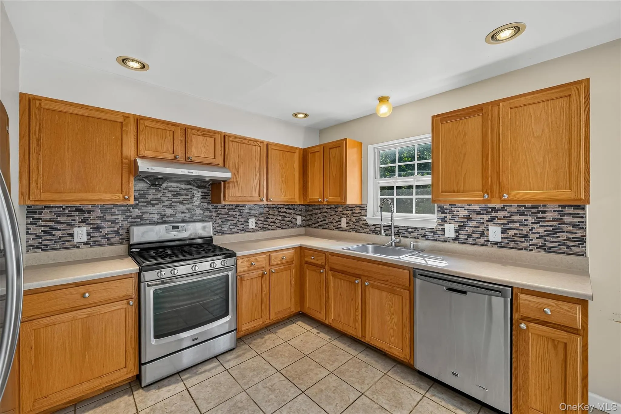 43 Mayer Drive, Middletown, NY, 3 Bedrooms Bedrooms, 5 Rooms Rooms,2 BathroomsBathrooms,Residential,For Rent,Mayer,0,1040368 43 Mayer Drive, Middletown, NY, 3 Bedrooms Bedrooms, 5 Rooms Rooms,2 BathroomsBathrooms,Residential,For Rent,Mayer,0,1040368