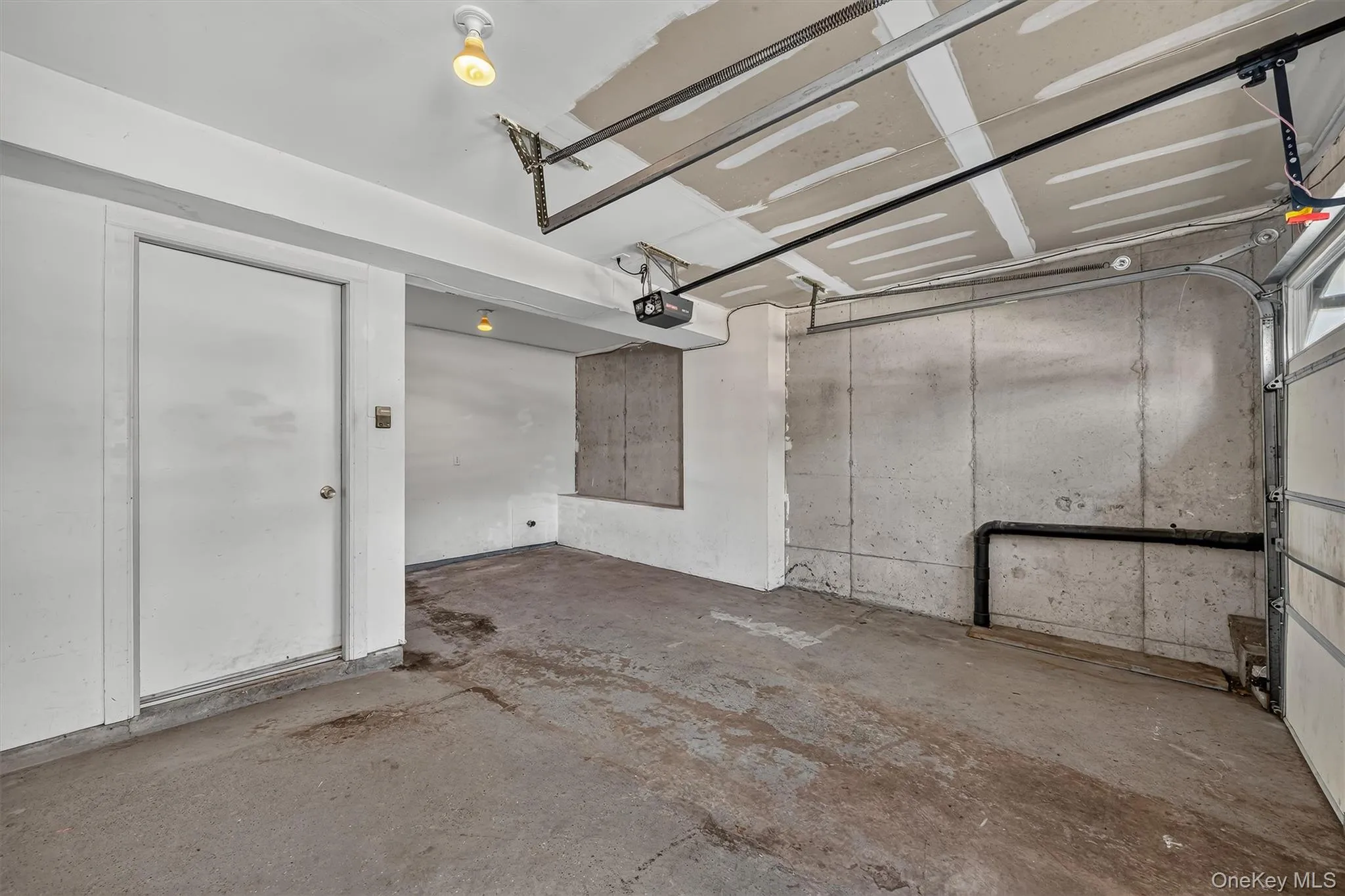 43 Mayer Drive, Middletown, NY, 3 Bedrooms Bedrooms, 5 Rooms Rooms,2 BathroomsBathrooms,Residential,For Rent,Mayer,0,1040368 43 Mayer Drive, Middletown, NY, 3 Bedrooms Bedrooms, 5 Rooms Rooms,2 BathroomsBathrooms,Residential,For Rent,Mayer,0,1040368