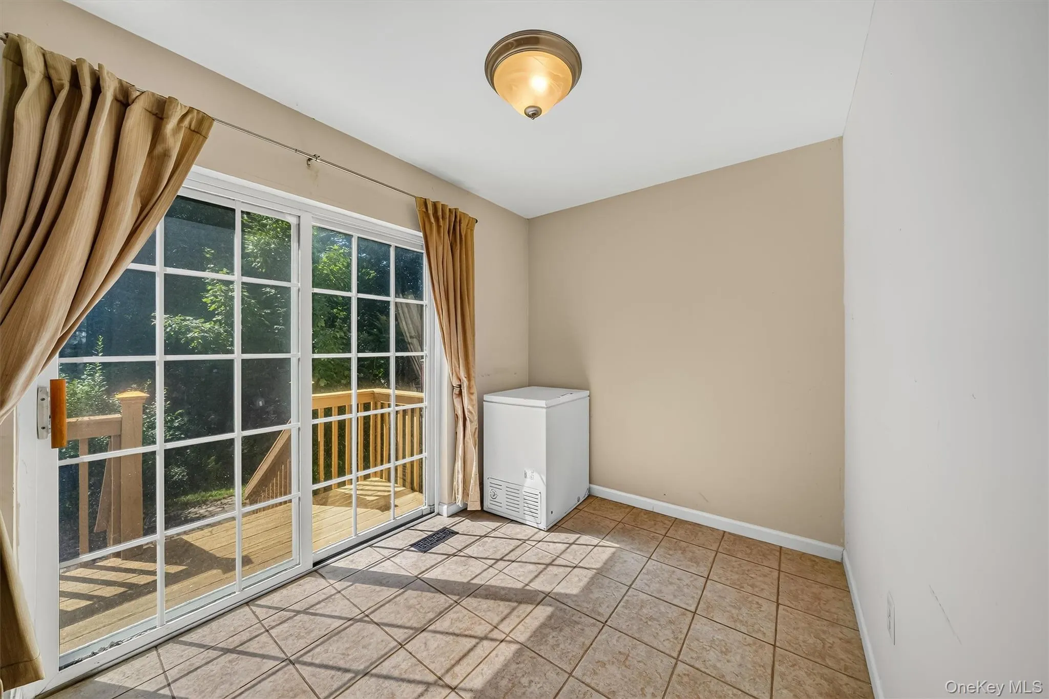 43 Mayer Drive, Middletown, NY, 3 Bedrooms Bedrooms, 5 Rooms Rooms,2 BathroomsBathrooms,Residential,For Rent,Mayer,0,1040368 43 Mayer Drive, Middletown, NY, 3 Bedrooms Bedrooms, 5 Rooms Rooms,2 BathroomsBathrooms,Residential,For Rent,Mayer,0,1040368