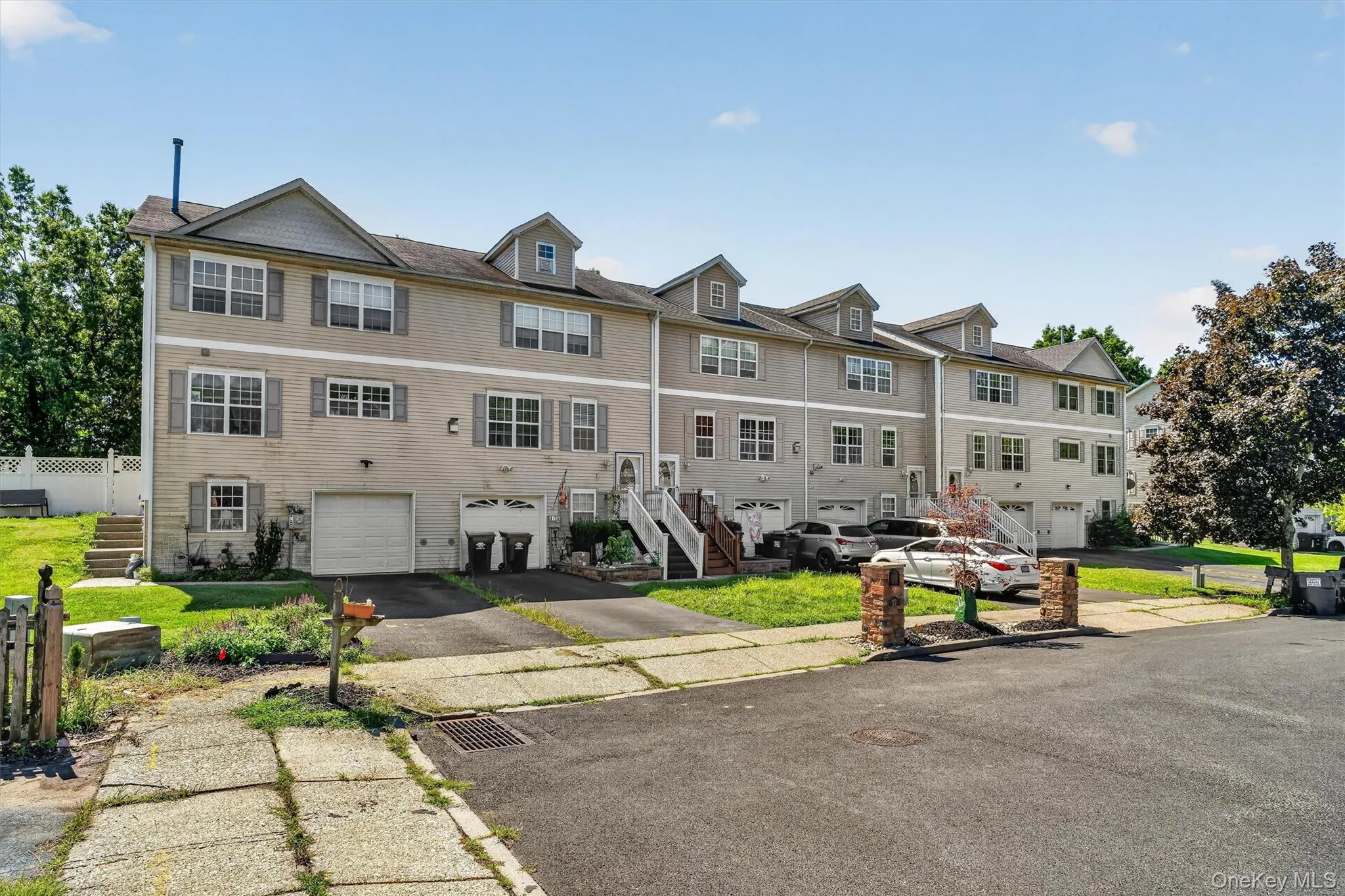 43 Mayer Drive, Middletown, NY, 3 Bedrooms Bedrooms, 5 Rooms Rooms,2 BathroomsBathrooms,Residential,For Rent,Mayer,0,1040368 43 Mayer Drive, Middletown, NY, 3 Bedrooms Bedrooms, 5 Rooms Rooms,2 BathroomsBathrooms,Residential,For Rent,Mayer,0,1040368