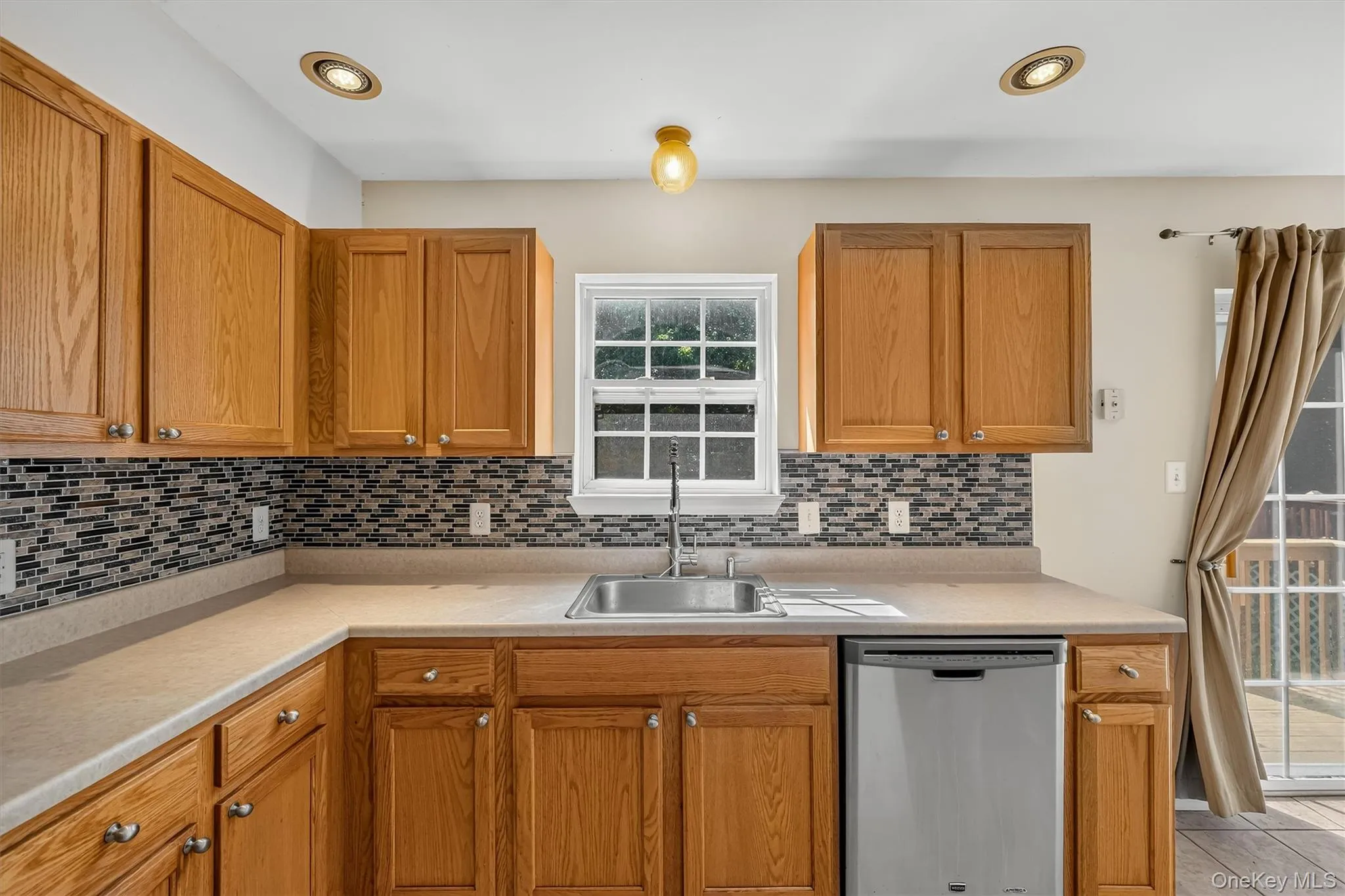 43 Mayer Drive, Middletown, NY, 3 Bedrooms Bedrooms, 5 Rooms Rooms,2 BathroomsBathrooms,Residential,For Rent,Mayer,0,1040368 43 Mayer Drive, Middletown, NY, 3 Bedrooms Bedrooms, 5 Rooms Rooms,2 BathroomsBathrooms,Residential,For Rent,Mayer,0,1040368