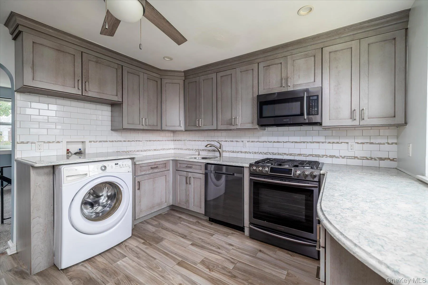 245-41B 77th Crescent, New York, NY, 1 Bedroom Bedrooms, 4 Rooms Rooms,1 BathroomBathrooms,Residential Lease,For Rent,77th,0,1040370 245-41B 77th Crescent, New York, NY, 1 Bedroom Bedrooms, 4 Rooms Rooms,1 BathroomBathrooms,Residential Lease,For Rent,77th,0,1040370