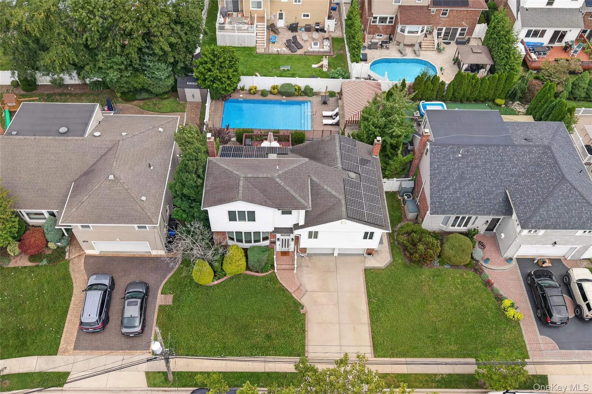 395 Bunker Drive, Hempstead, NY, 4 Bedrooms Bedrooms, 11 Rooms Rooms,2 BathroomsBathrooms,Residential,For Rent,Bunker,0,1040373 395 Bunker Drive, Hempstead, NY, 4 Bedrooms Bedrooms, 11 Rooms Rooms,2 BathroomsBathrooms,Residential,For Rent,Bunker,0,1040373